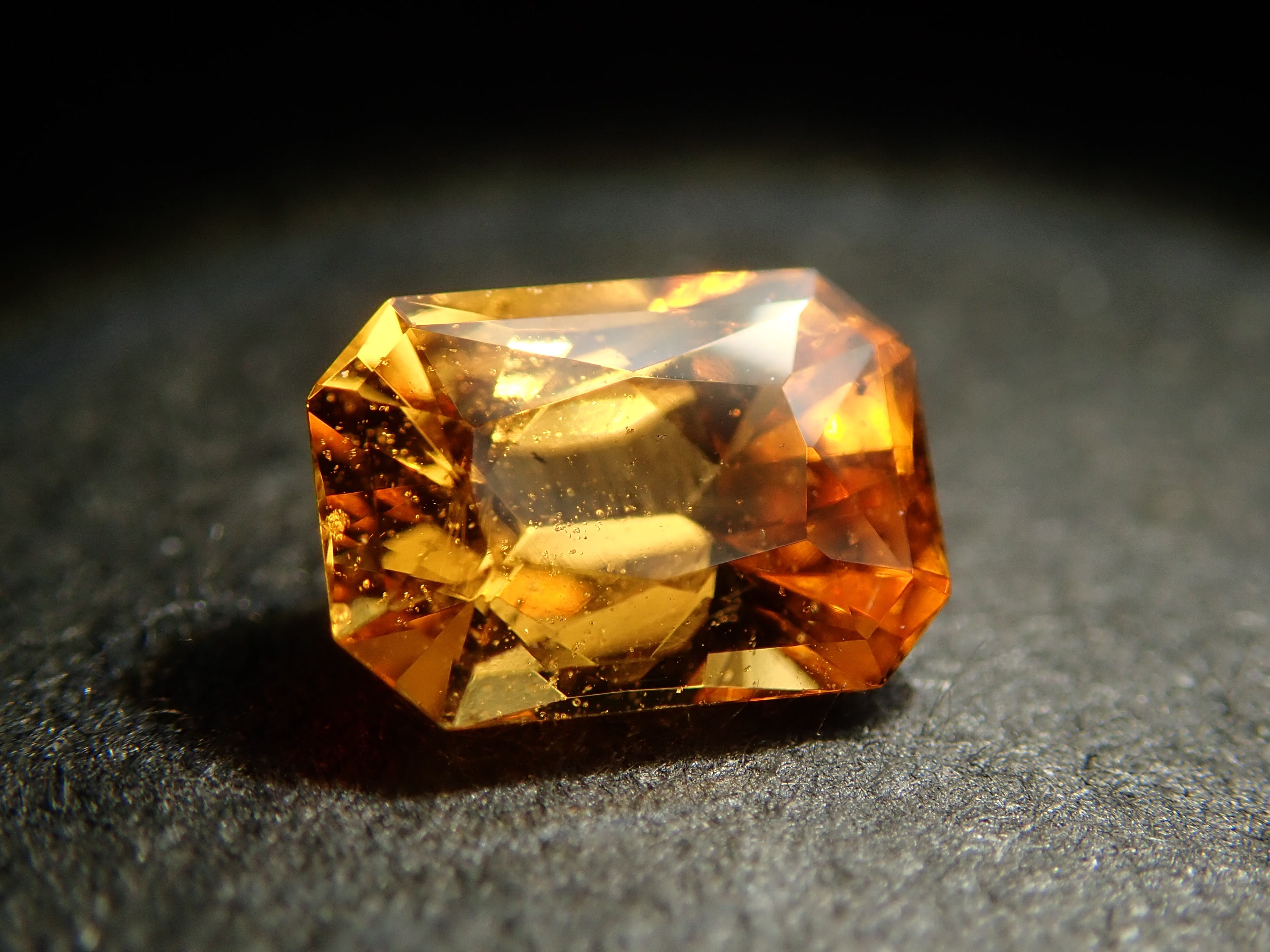 【11/1 22時販売】タンザニア産スペサルティンガーネット 0.383ctルース