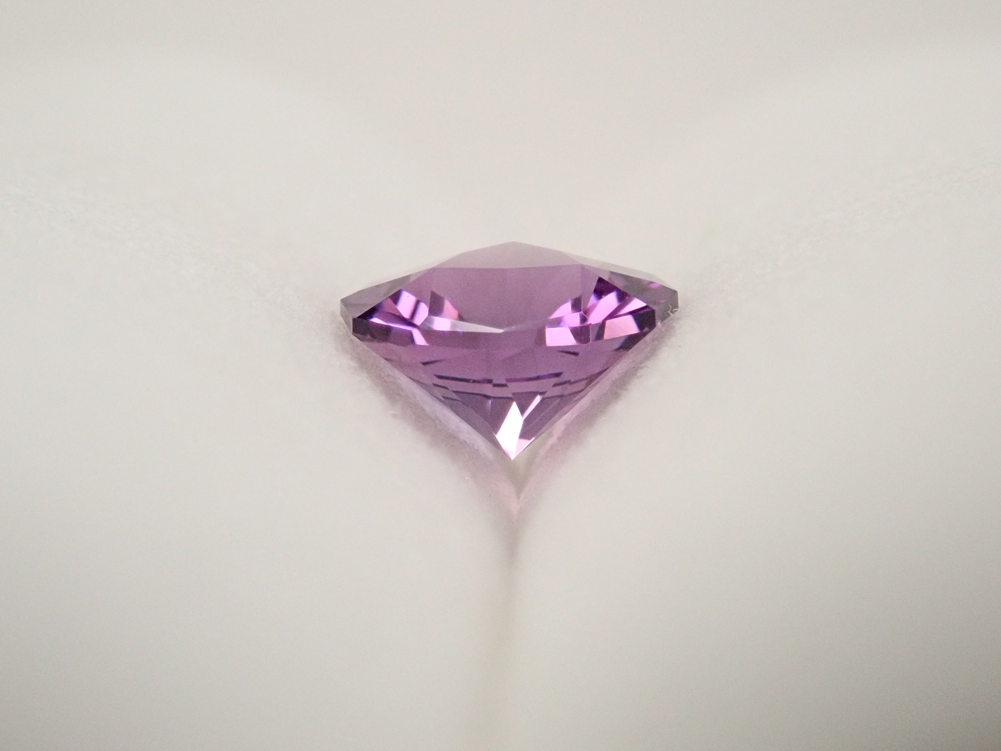 【11/24 22時販売】ブラジル産カシャライアメジスト 5.6mm/0.531ctルース