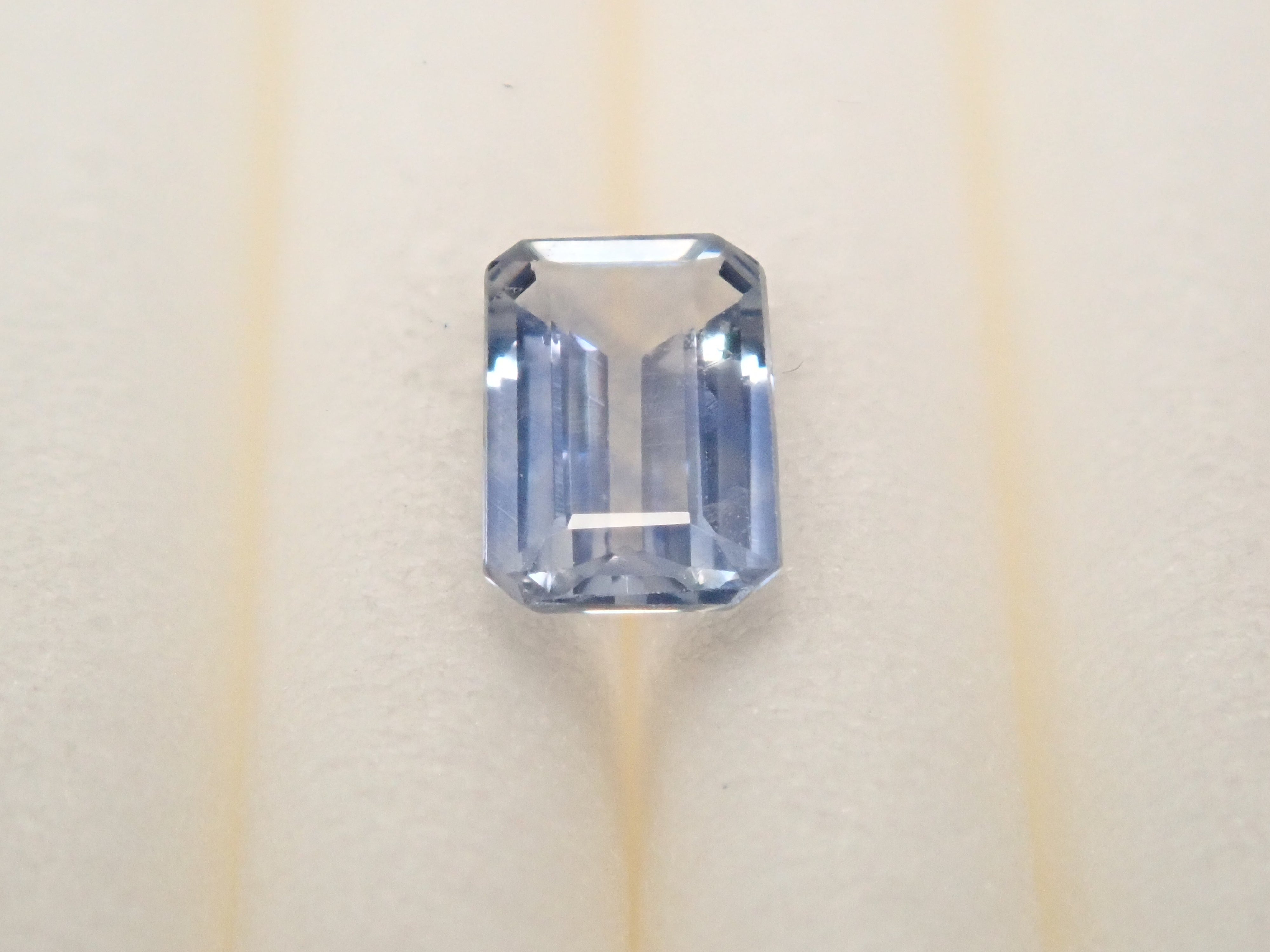 【11月22日晚間10點開賣】馬達加斯加雙色藍寶石 0.278克拉 散裝