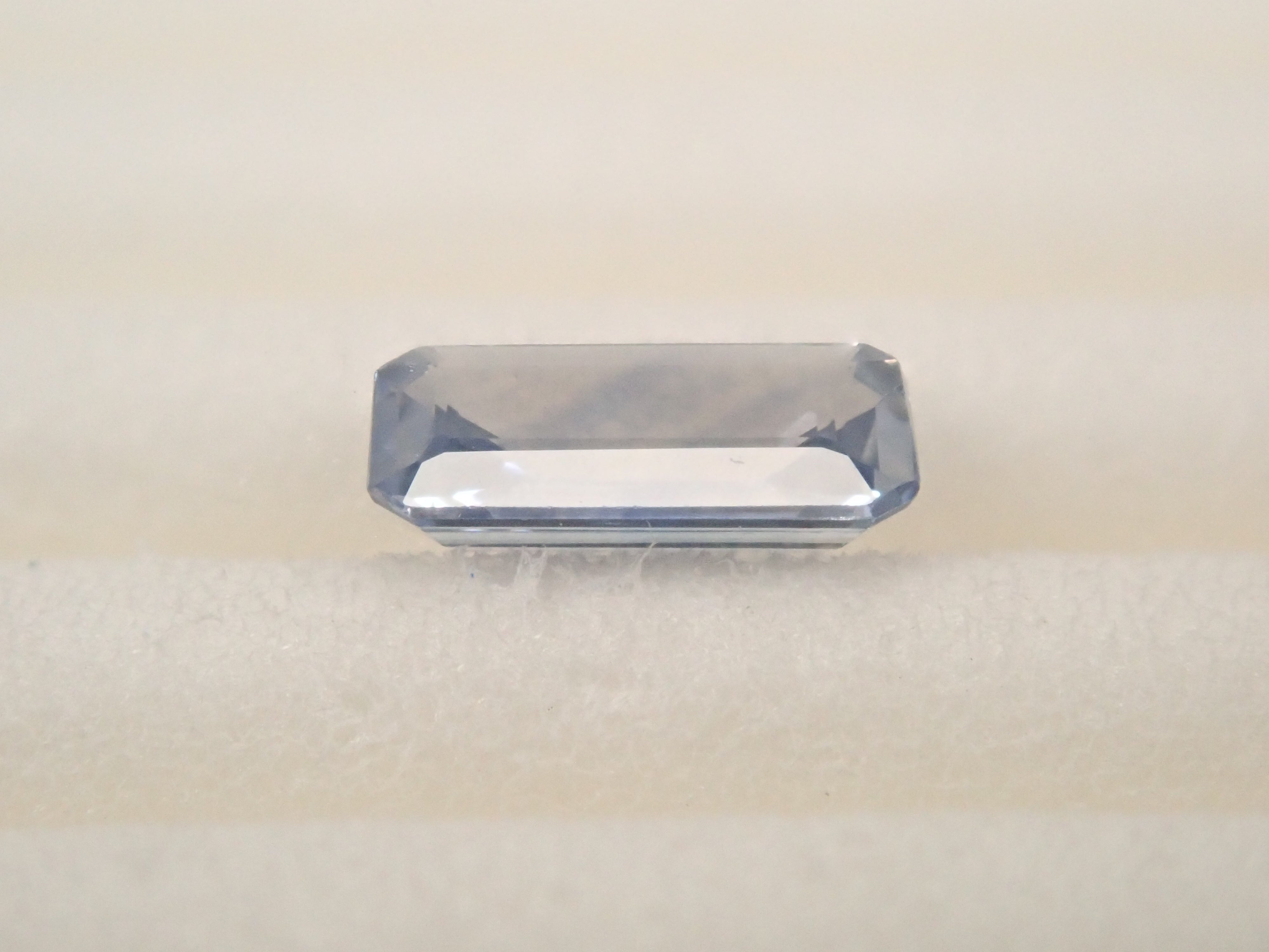 【11月22日晚間10點開賣】馬達加斯加雙色藍寶石 0.278克拉 散裝