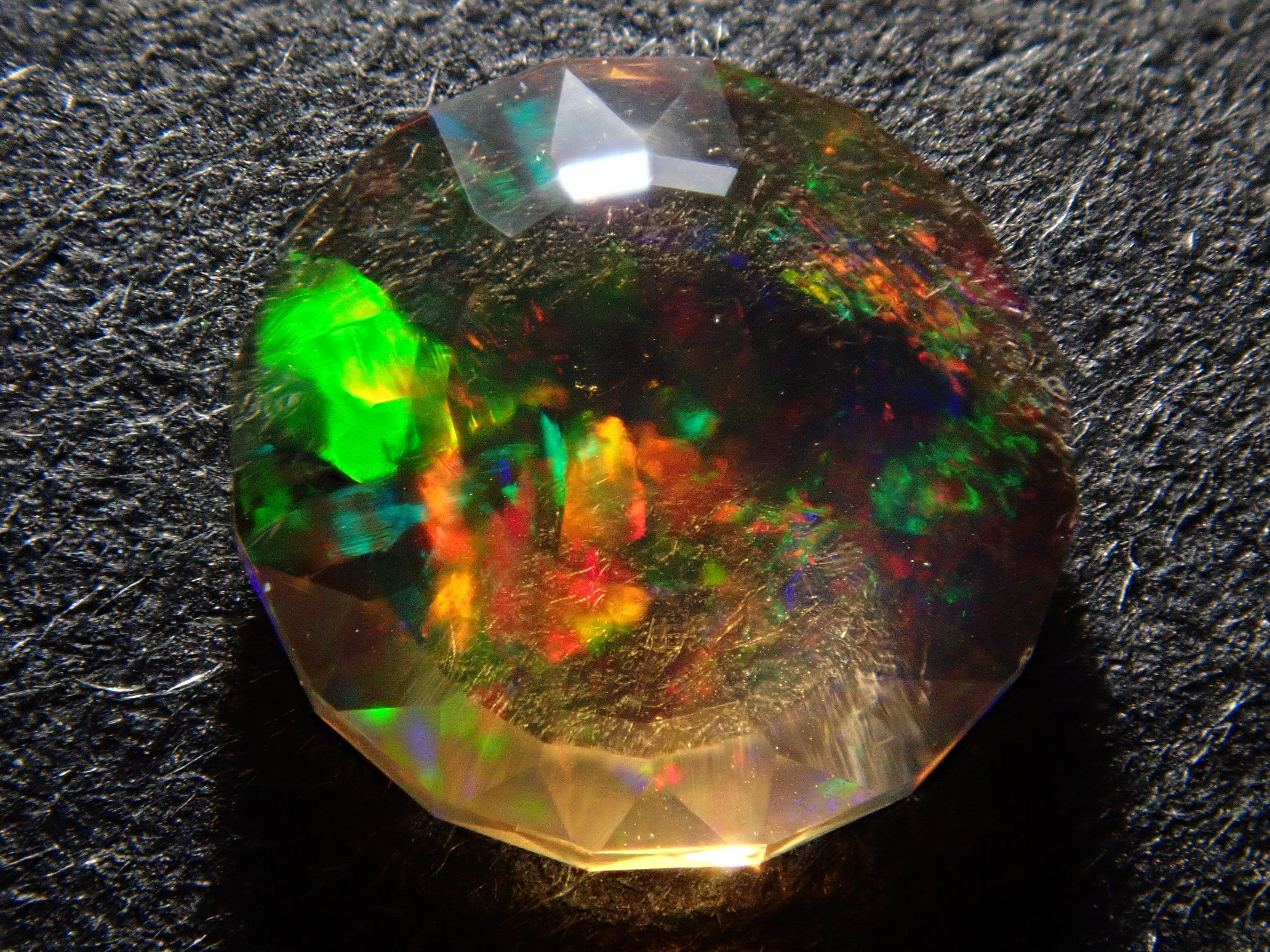 【10/29 22時販売】メキシコ産ファイアオパール 5.8mm/0.345ctルース