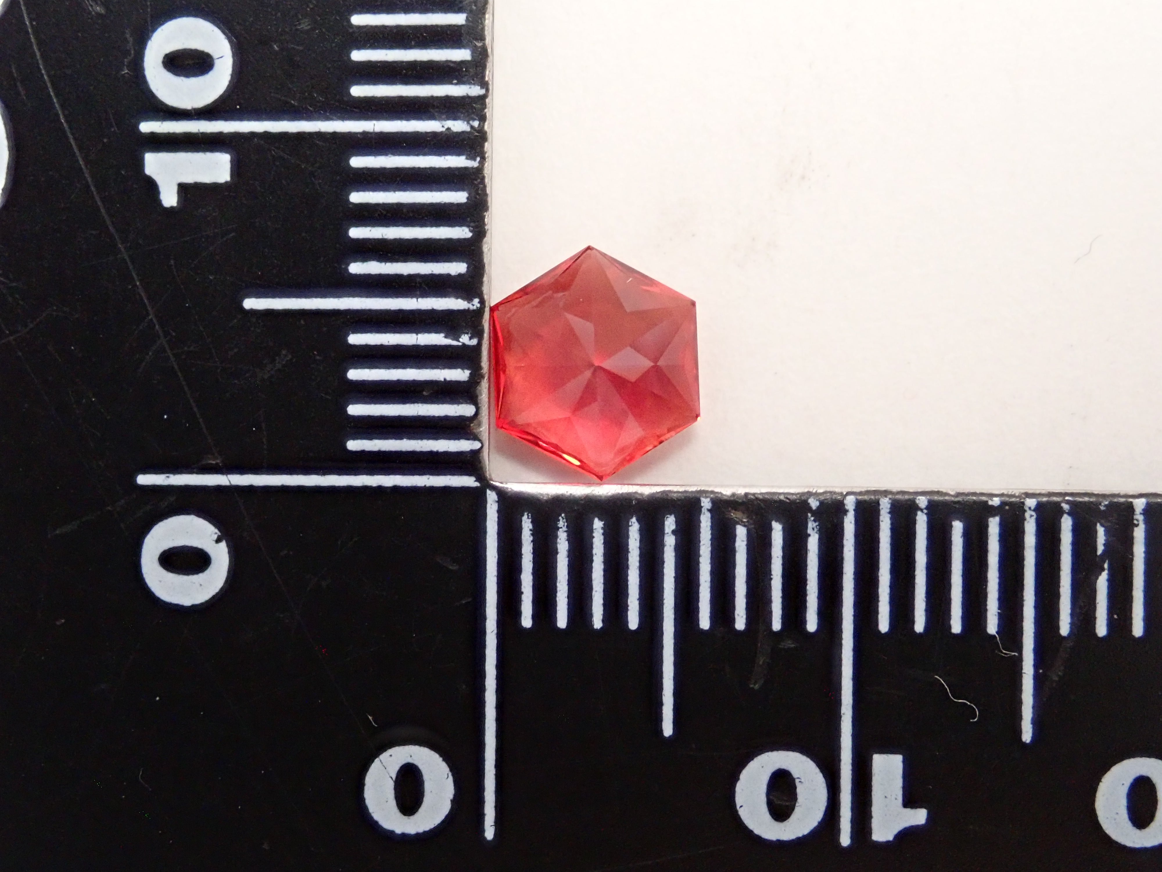 【10/29 22時販売】チベット産アンデシン 0.768ctルース