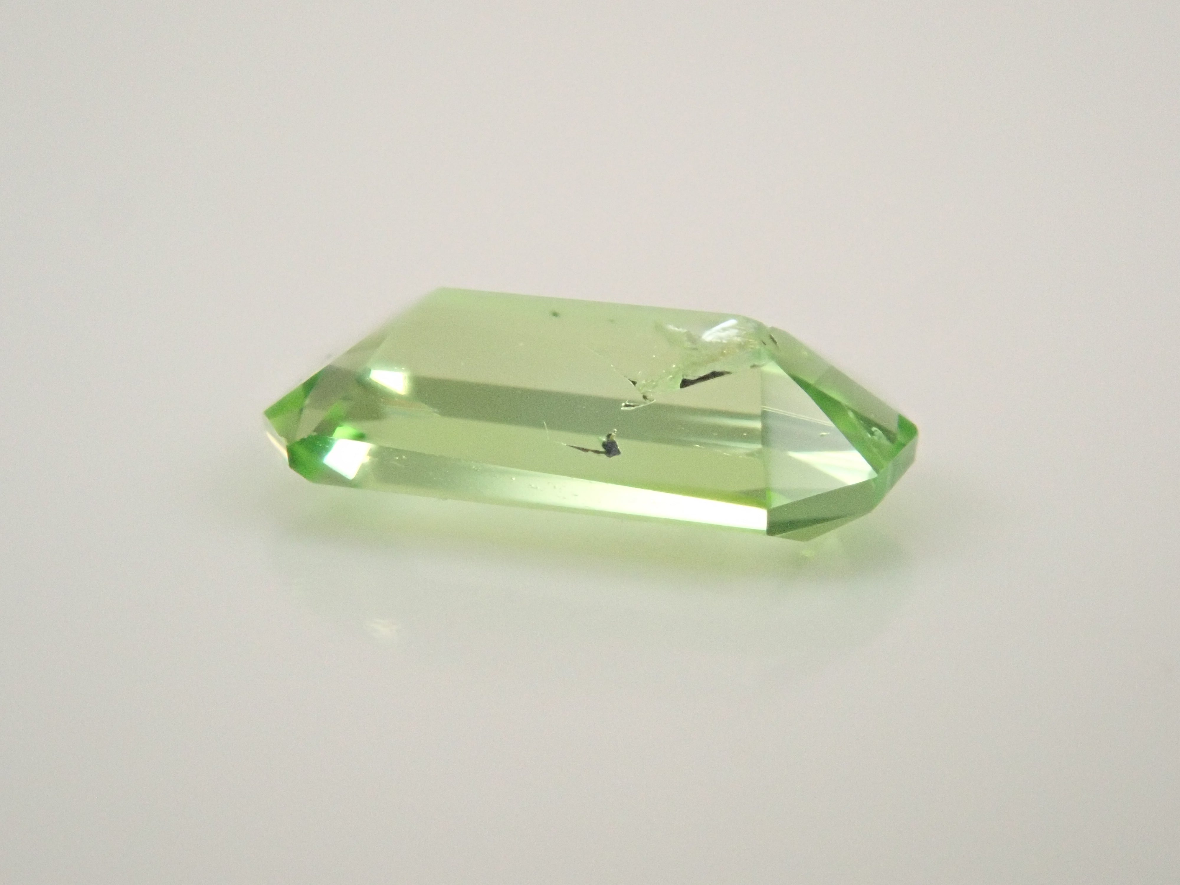 【10/29 22時販売】タンザニア産ミントダイオプサイド 0.364ctルース