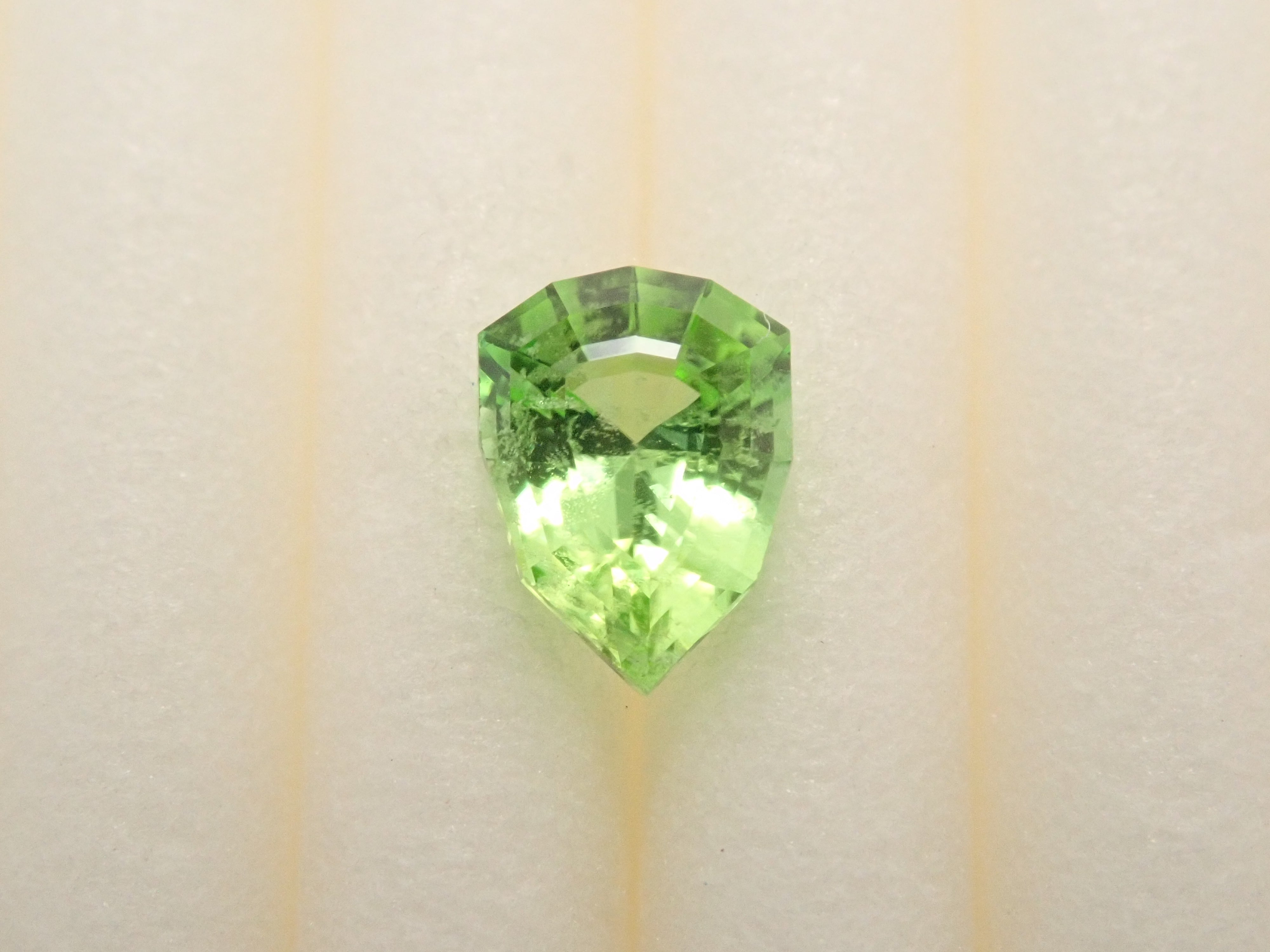 【10/29 22時販売】タンザニア産ミントダイオプサイド 0.290ctルース