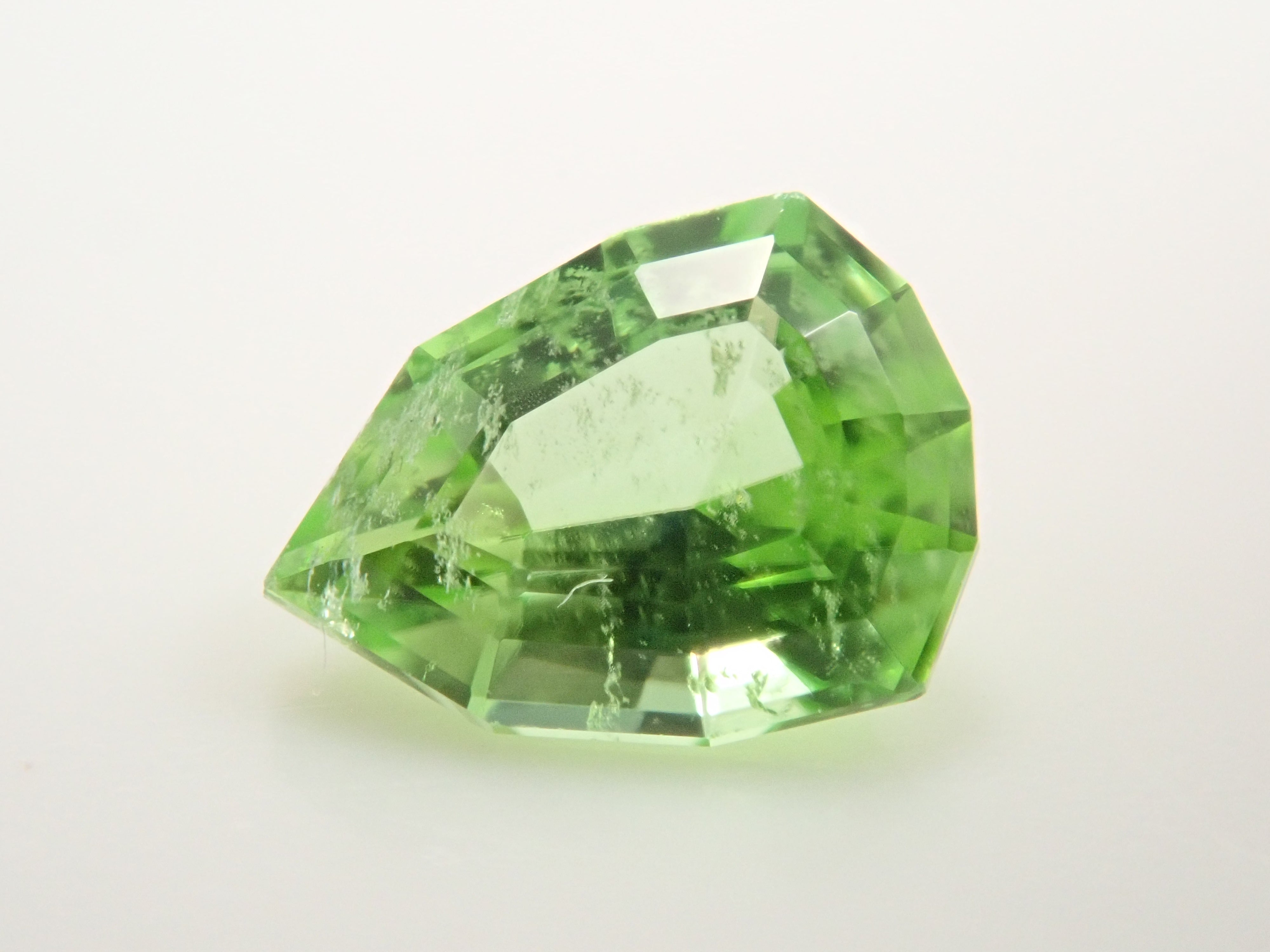 【10/29 22時販売】タンザニア産ミントダイオプサイド 0.290ctルース