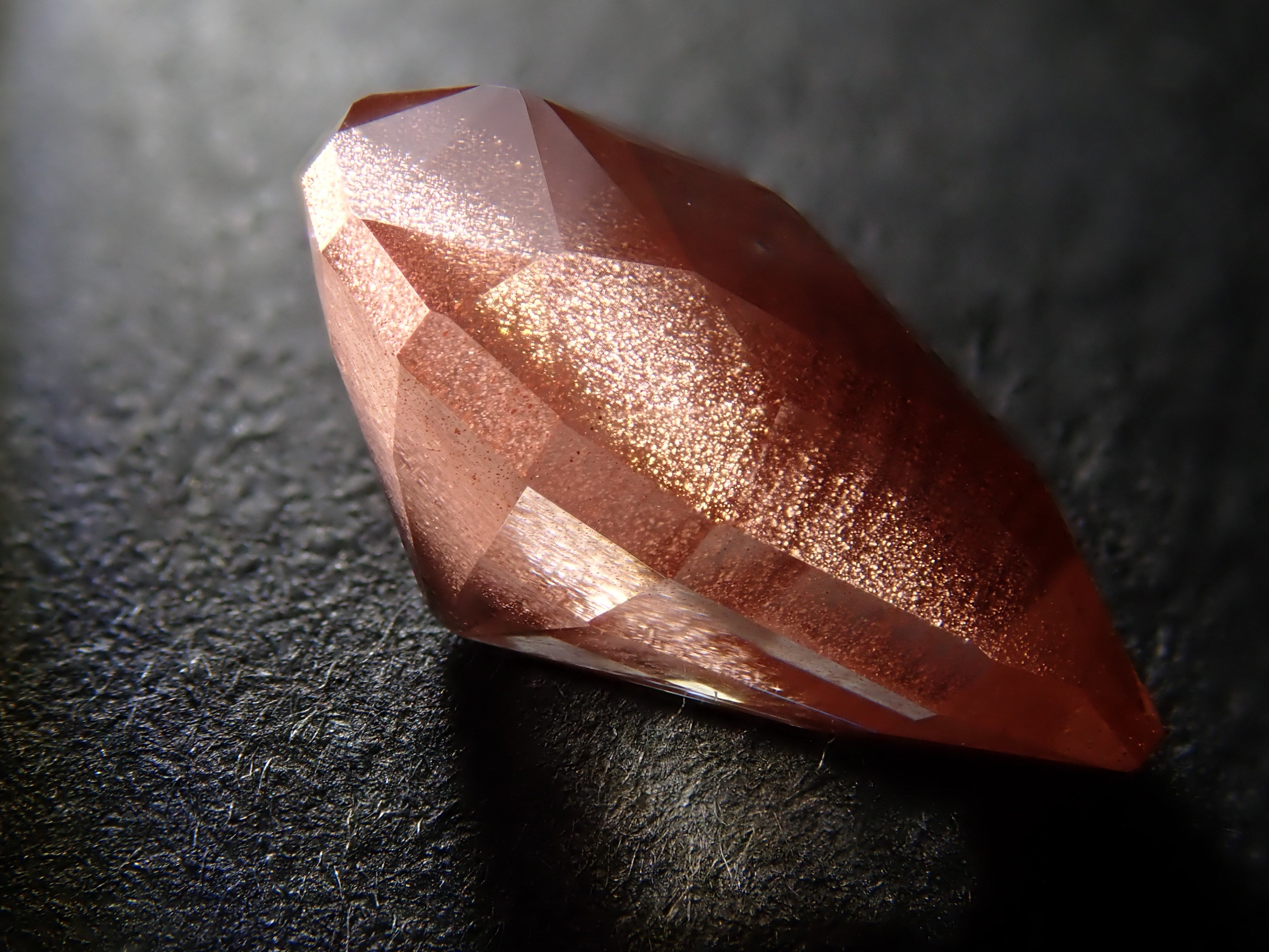 【11/24 22時販売】アメリカ産オレゴンサンストーン 1.569ctルース