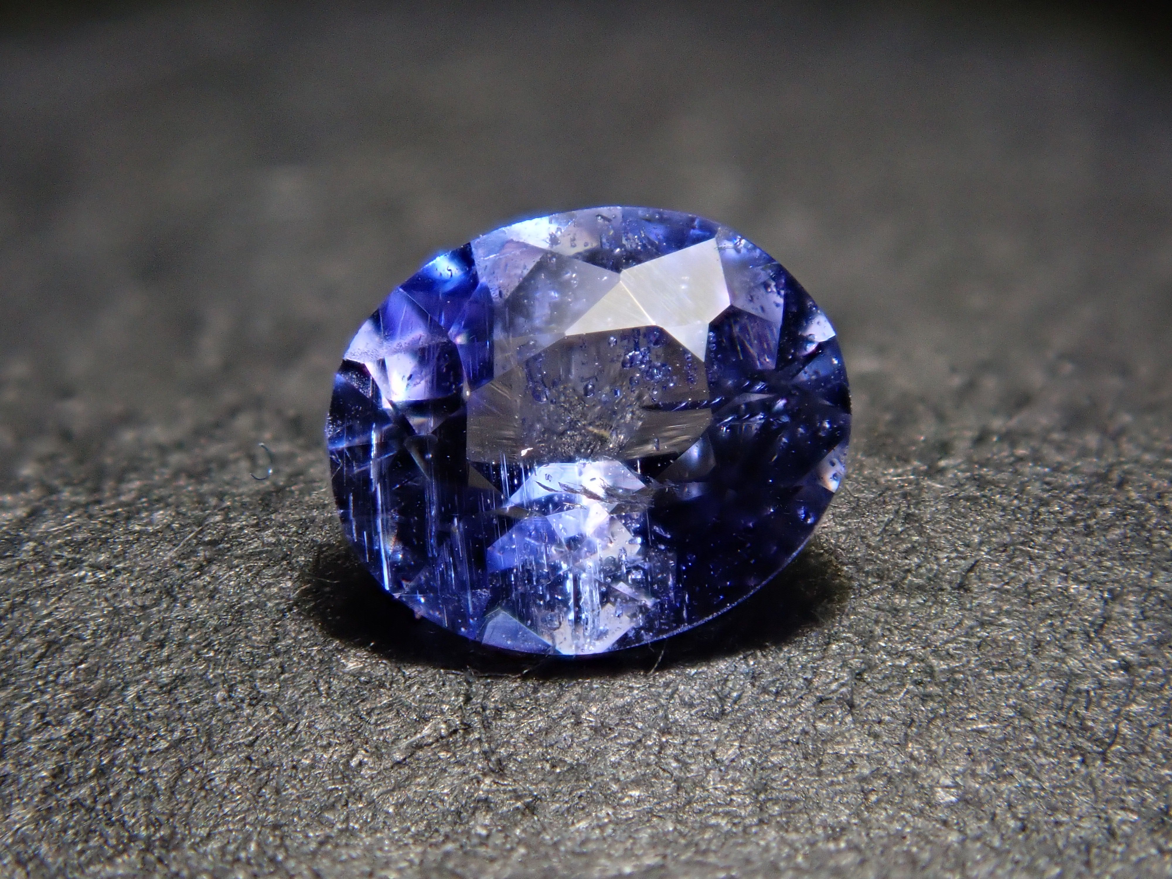 【11/16 22時販売】マダガスカル産デュモルチェライト(単結晶) 0.195ctルース