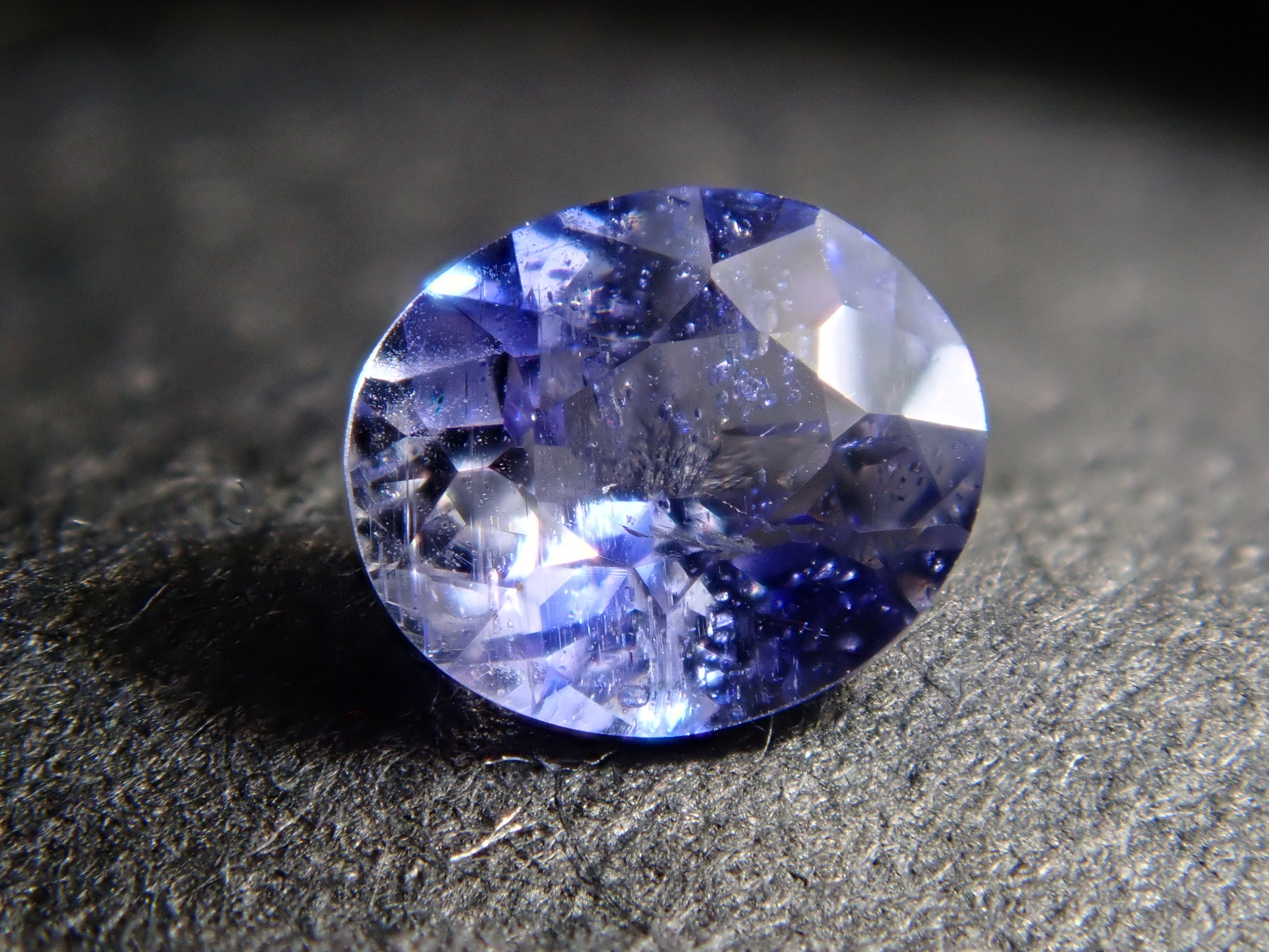 【抽選販売:10/31(金)10時am〆】マダガスカル産デュモルチェライト 0.195ctルース