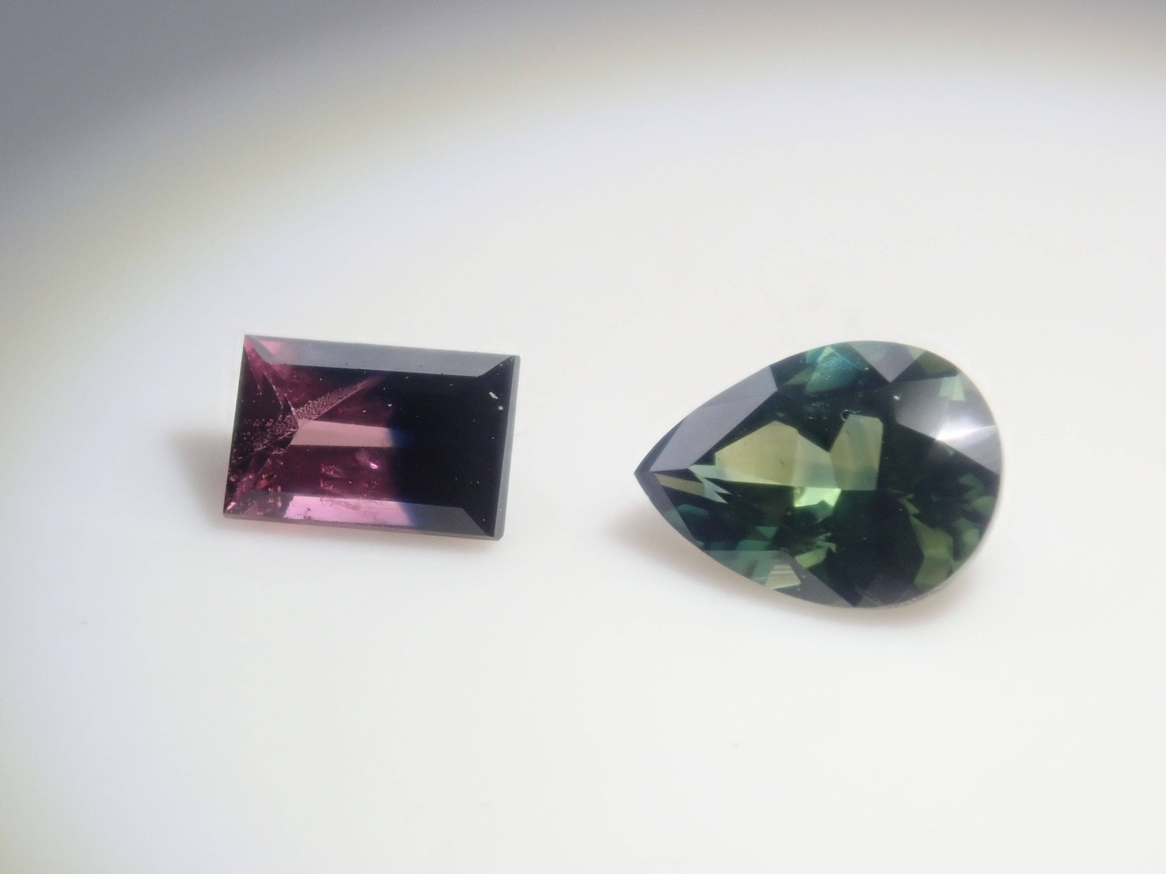 【11/2 22時販売】《限定10石》ジンバブエ産バイカラーユークレースやバイカラースフェーン1.95ctなどが当たるバイカラーガチャ💎《複数購入割引有》