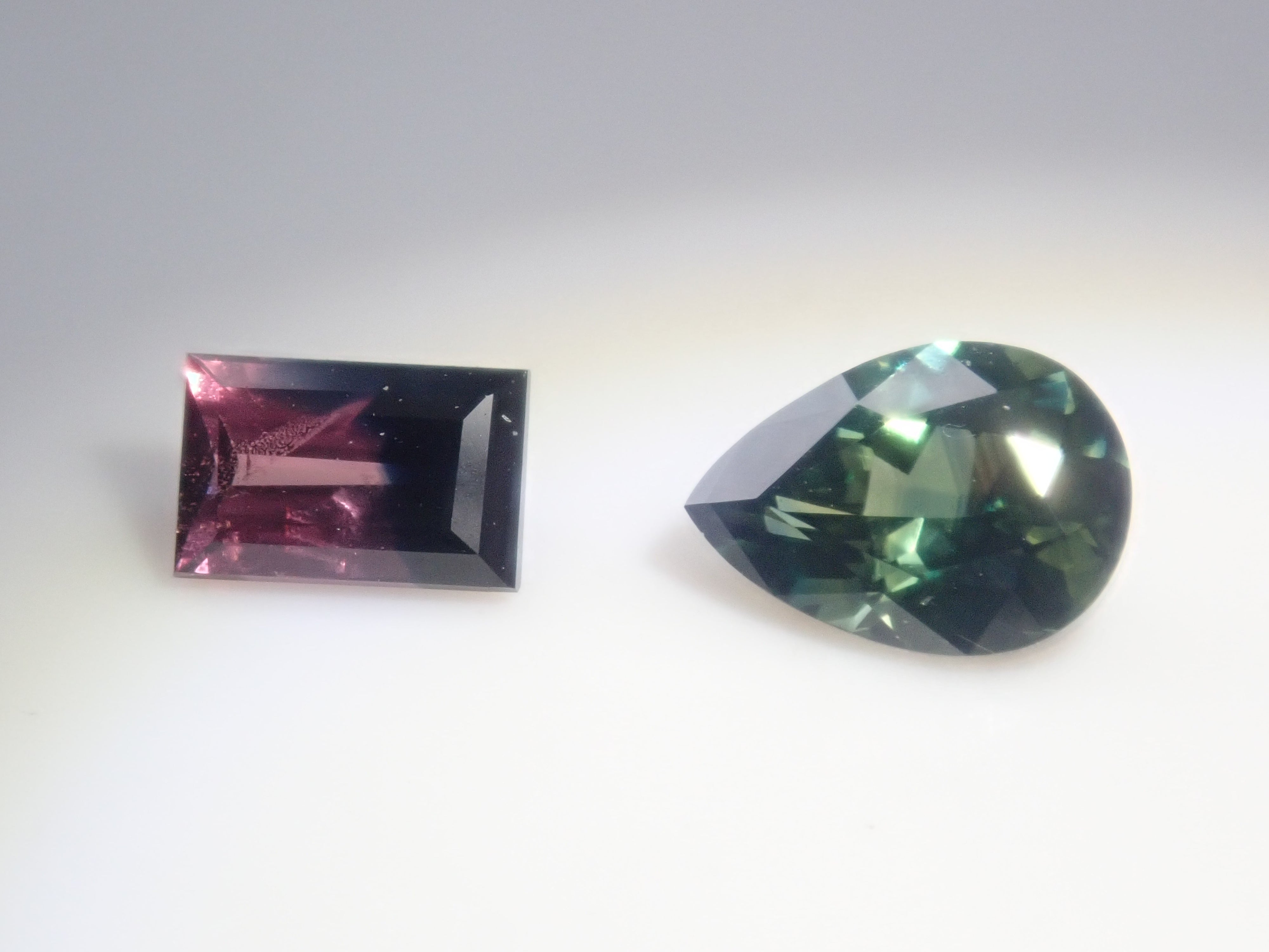 【11/2 22時販売】《限定10石》ジンバブエ産バイカラーユークレースやバイカラースフェーン1.95ctなどが当たるバイカラーガチャ💎《複数購入割引有》