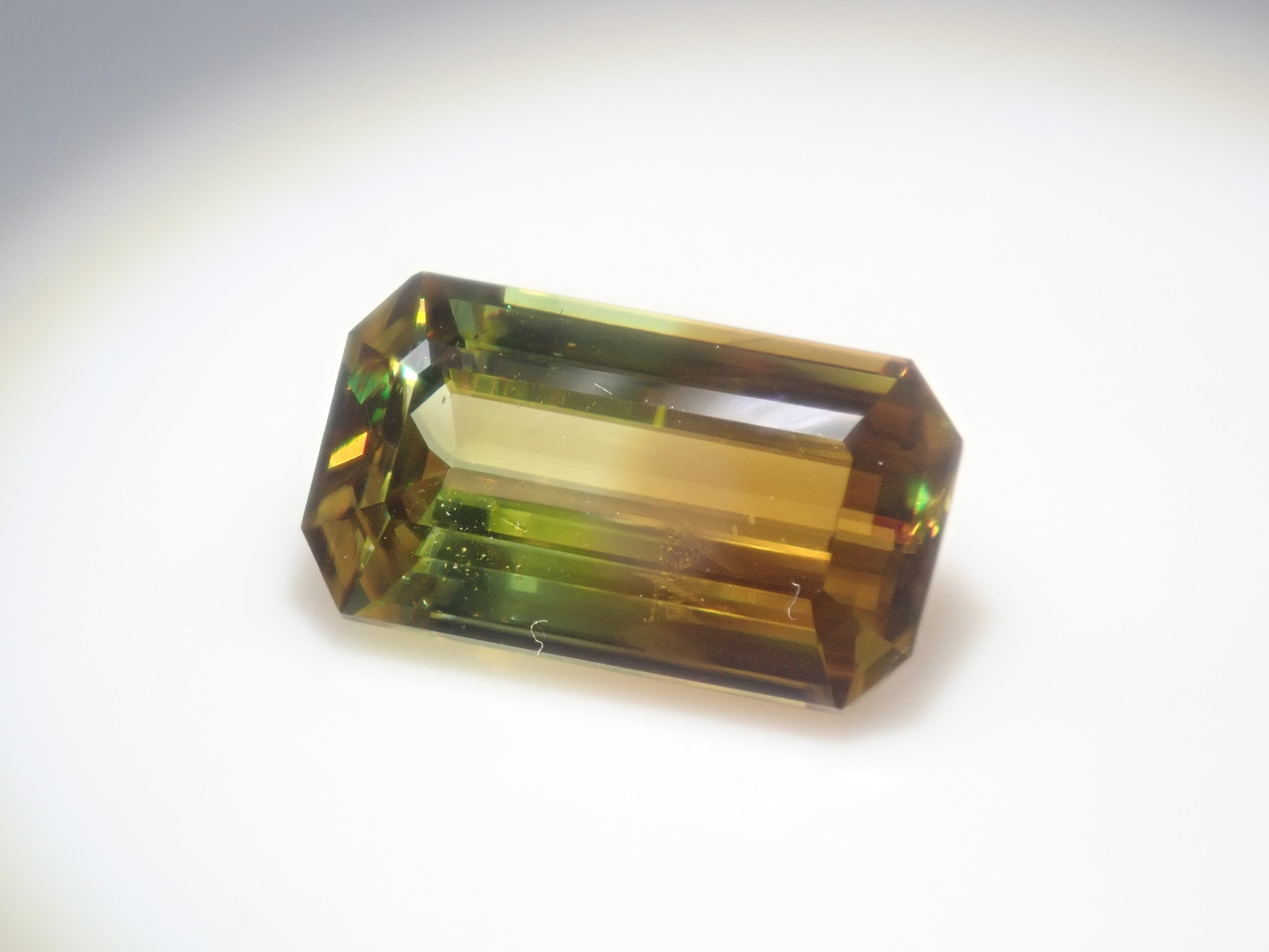 【11/2 22時販売】《限定10石》ジンバブエ産バイカラーユークレースやバイカラースフェーン1.95ctなどが当たるバイカラーガチャ💎《複数購入割引有》