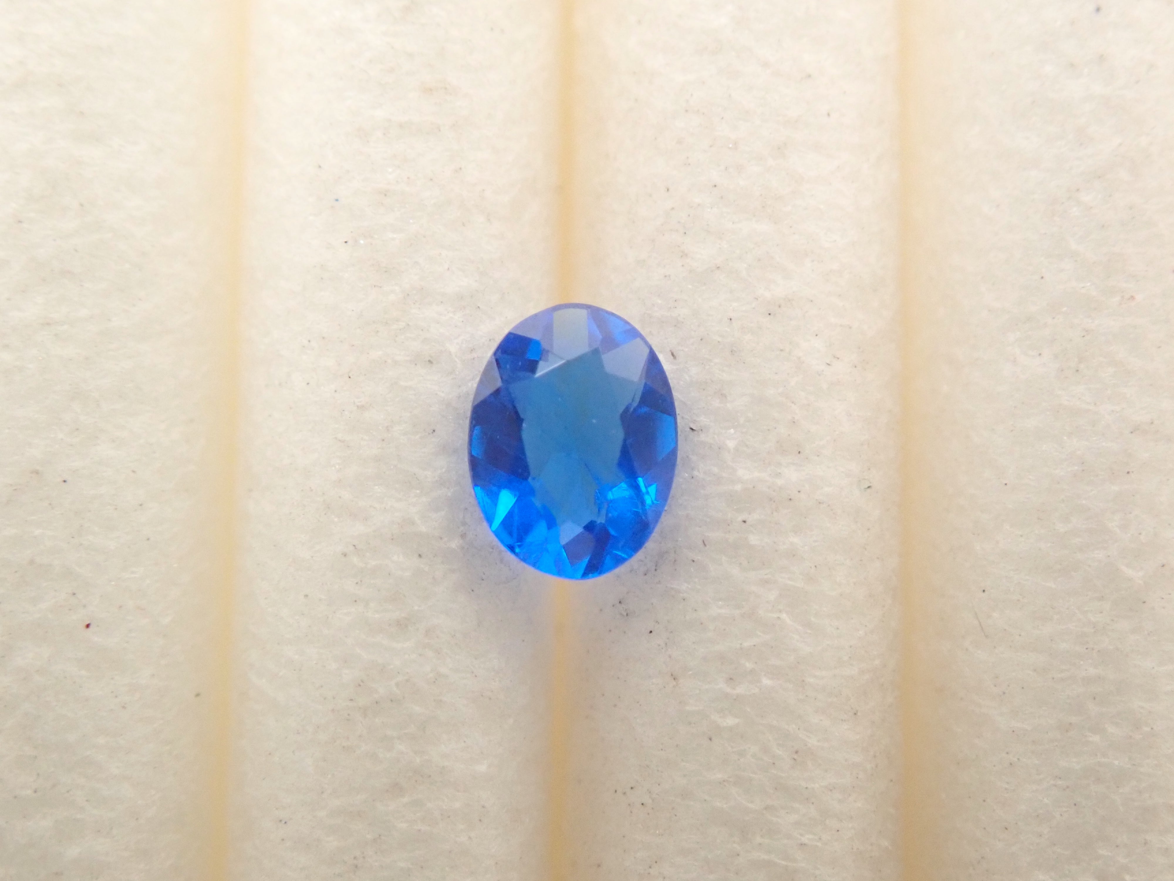 【10/31 22時販売】ドイツ産アウイナイト 0.073ctルース