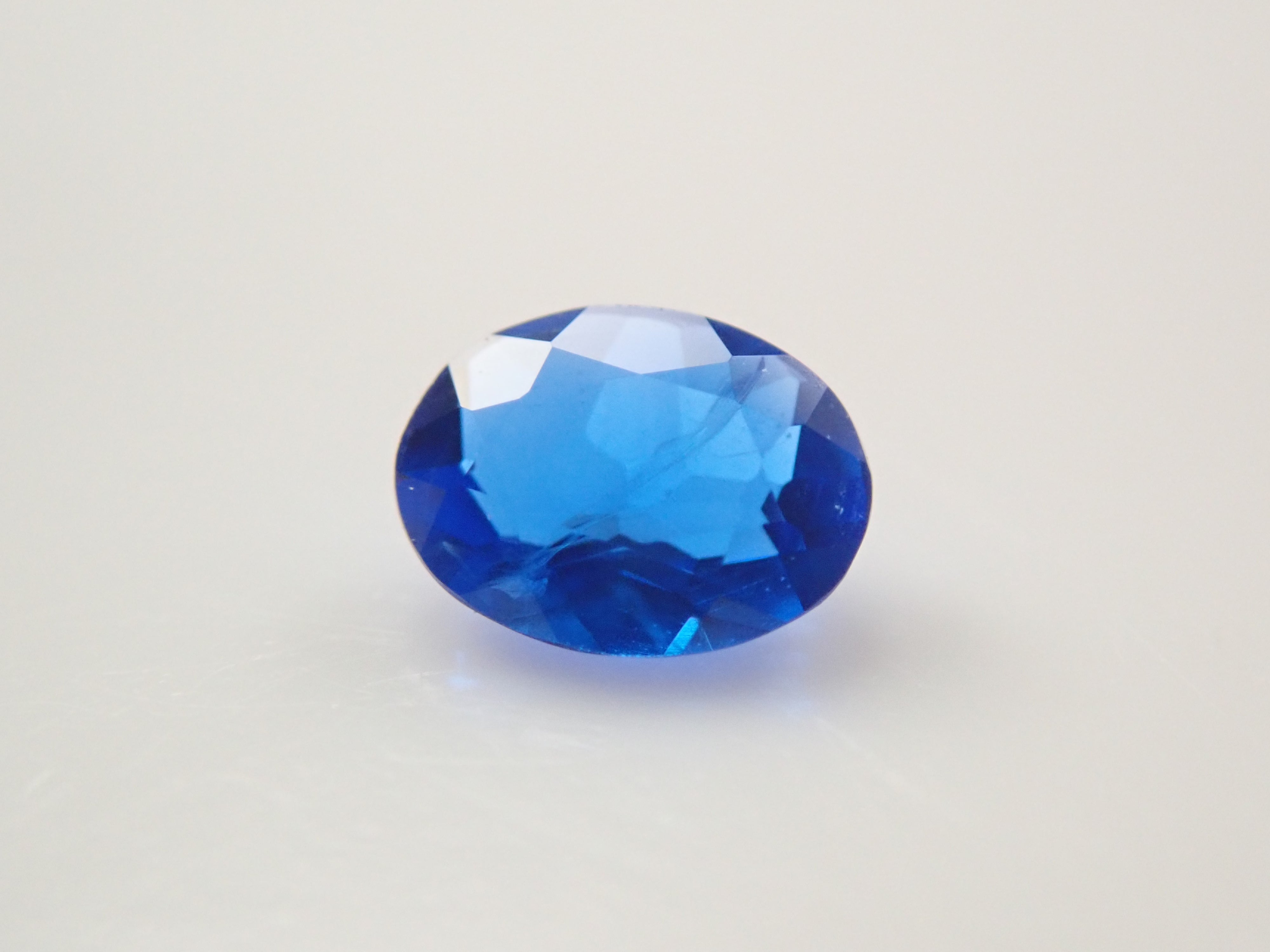 【10/31 22時販売】ドイツ産アウイナイト 0.073ctルース