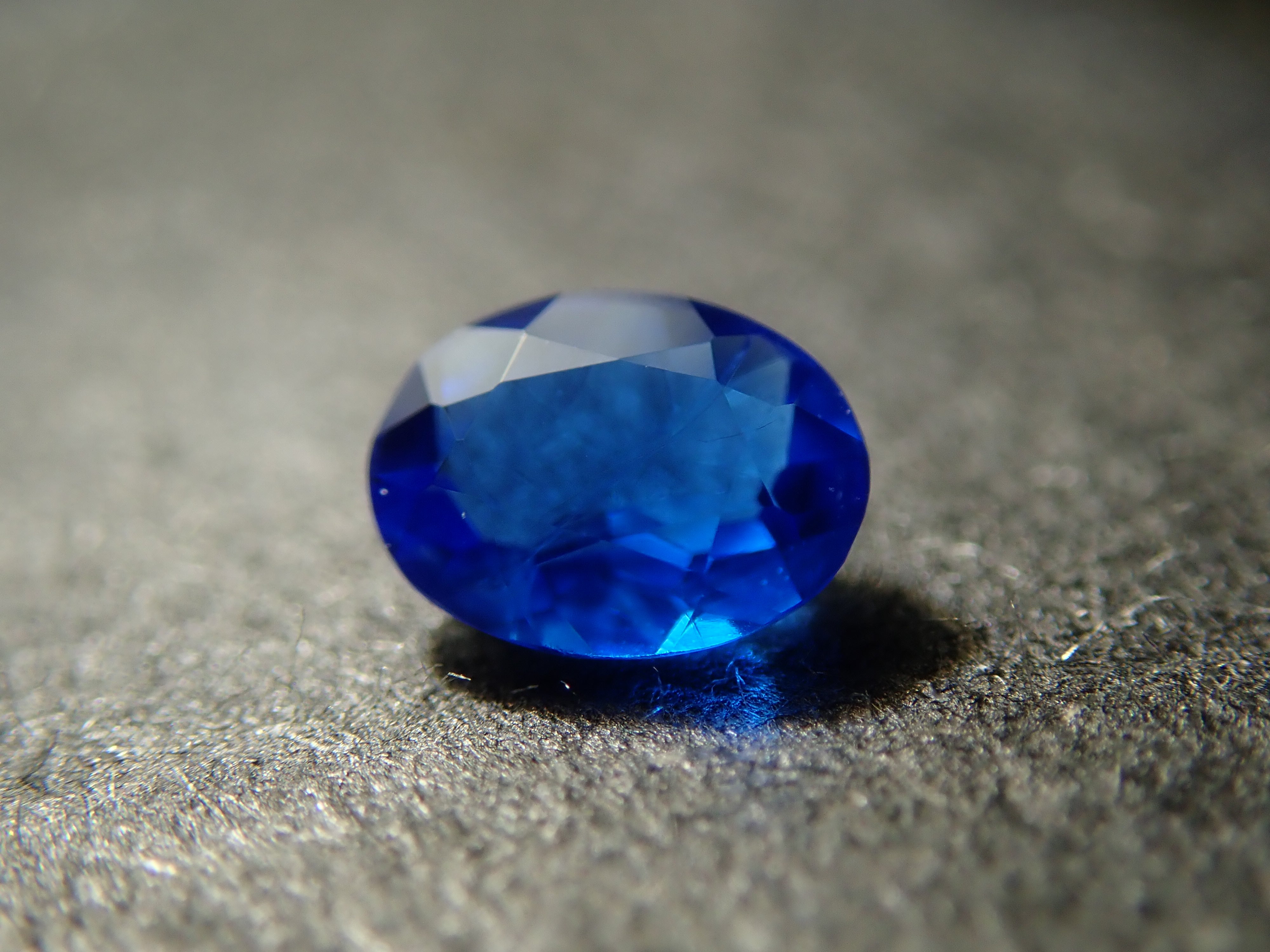 【10/31 22時販売】ドイツ産アウイナイト 0.073ctルース