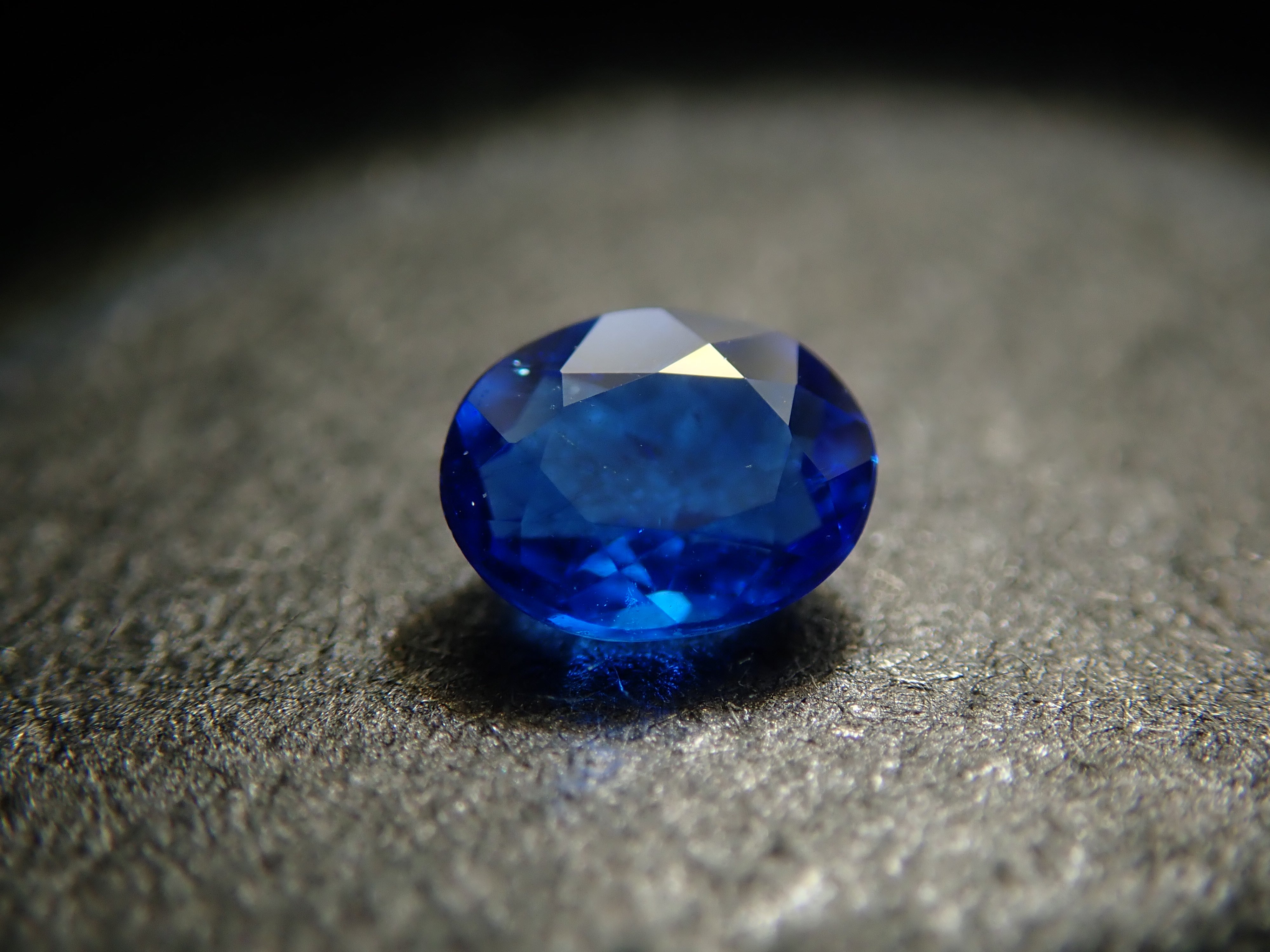 【10/31 22時販売】ドイツ産アウイナイト 0.063ctルース