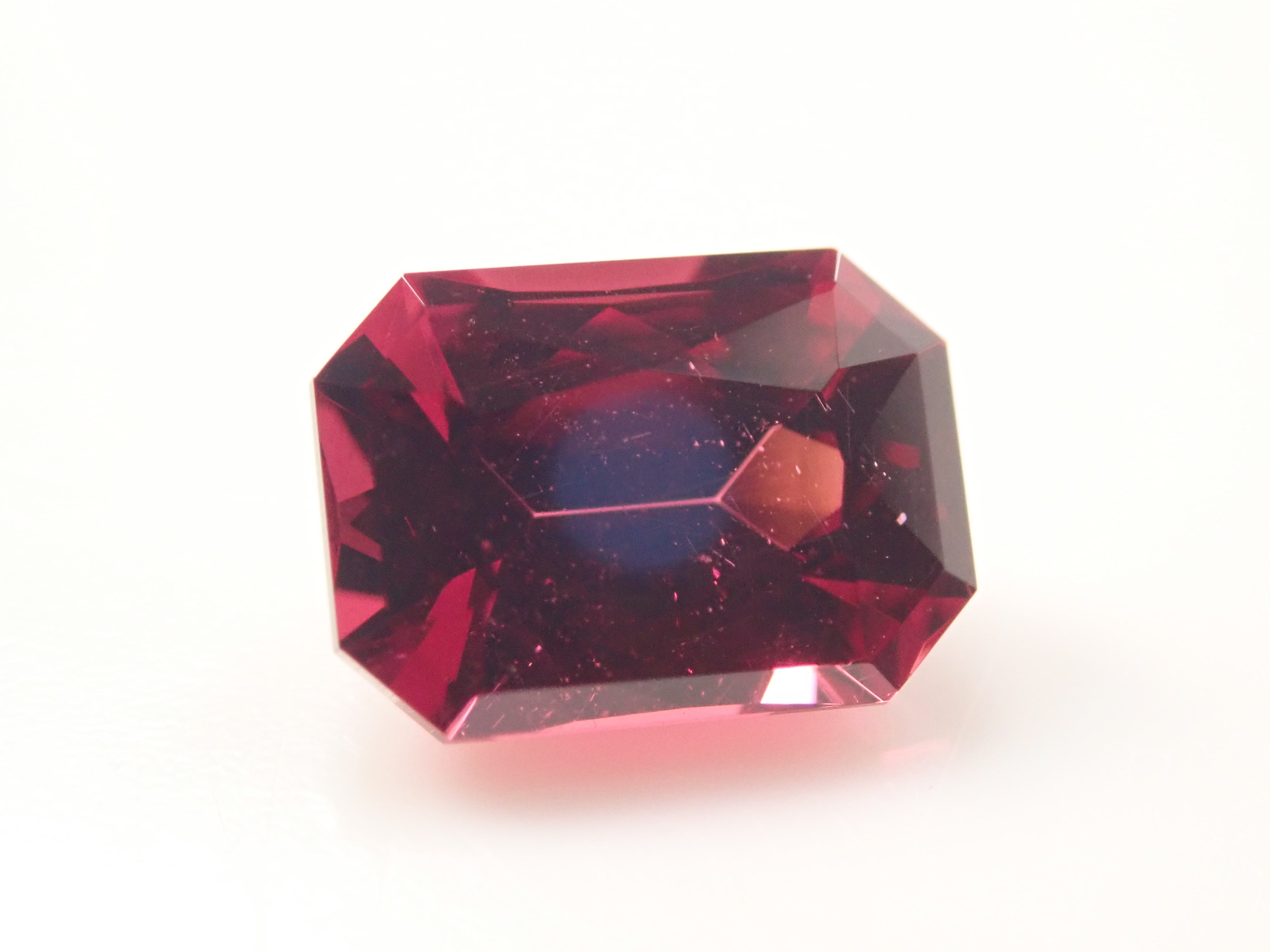 【11/1 22時販売】モザンビーク産ロードライトガーネット 0.835ctルース