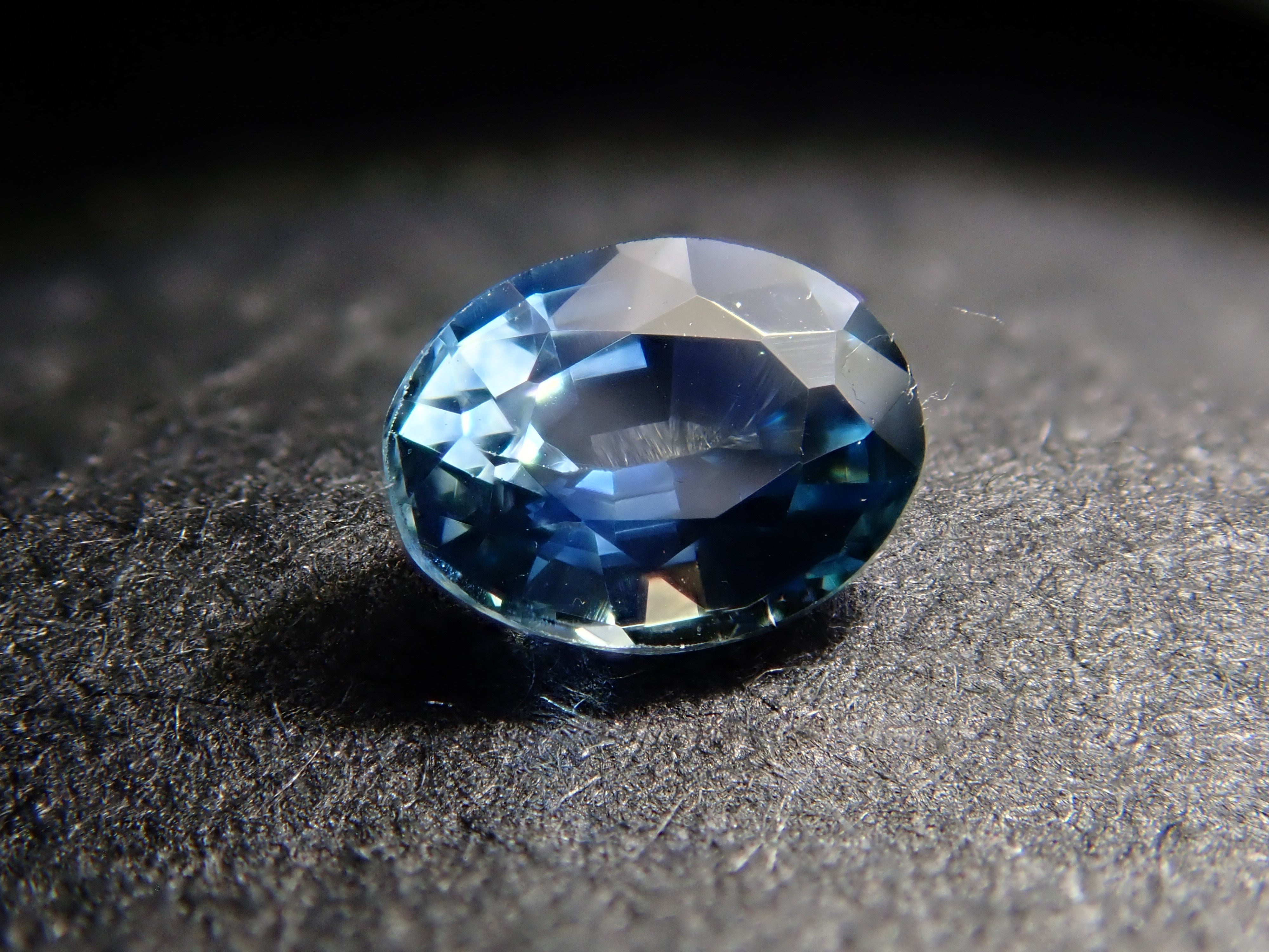 モンタナサファイア 0.207ctルース