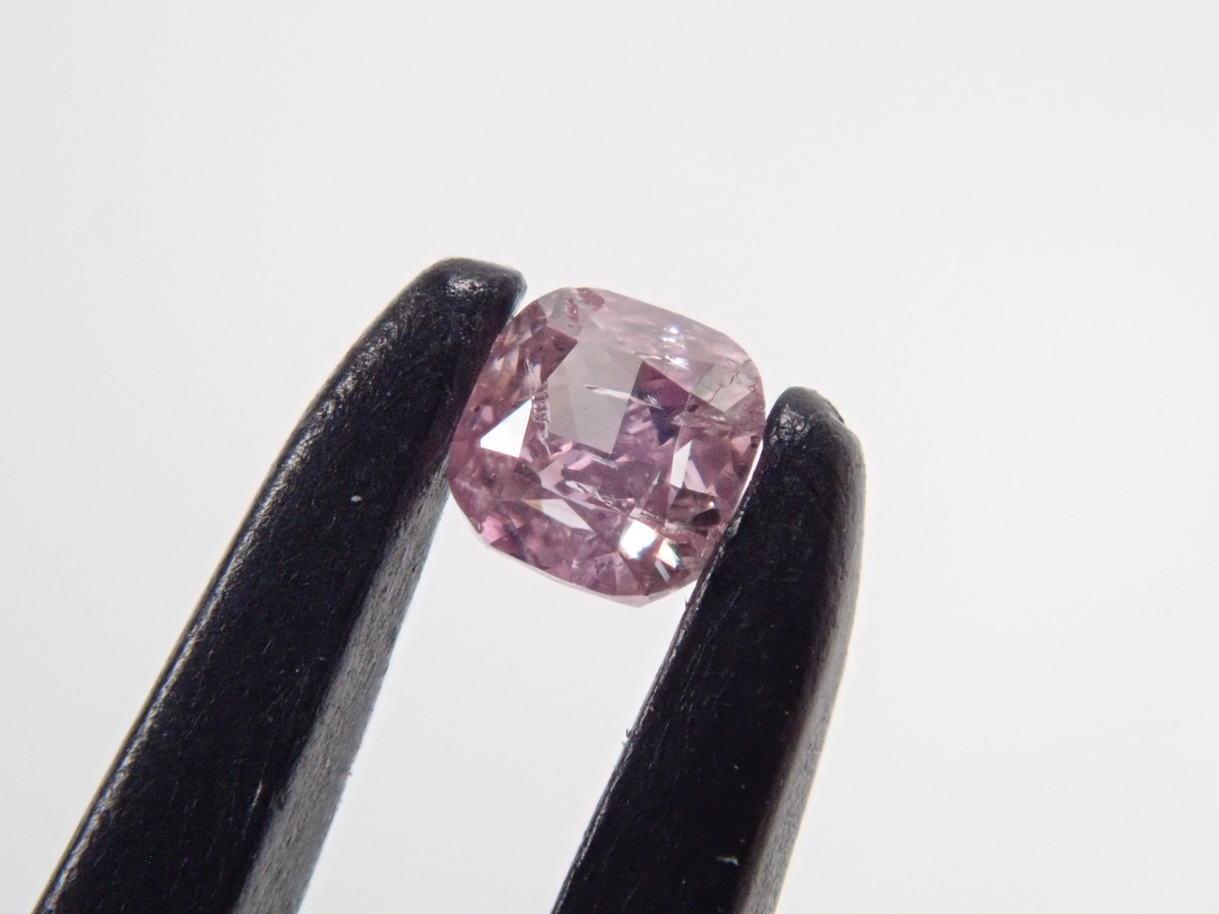 ピンクダイヤモンド 0.063ctルース(FANCY INTENSE PURPLE PINK, I-1)