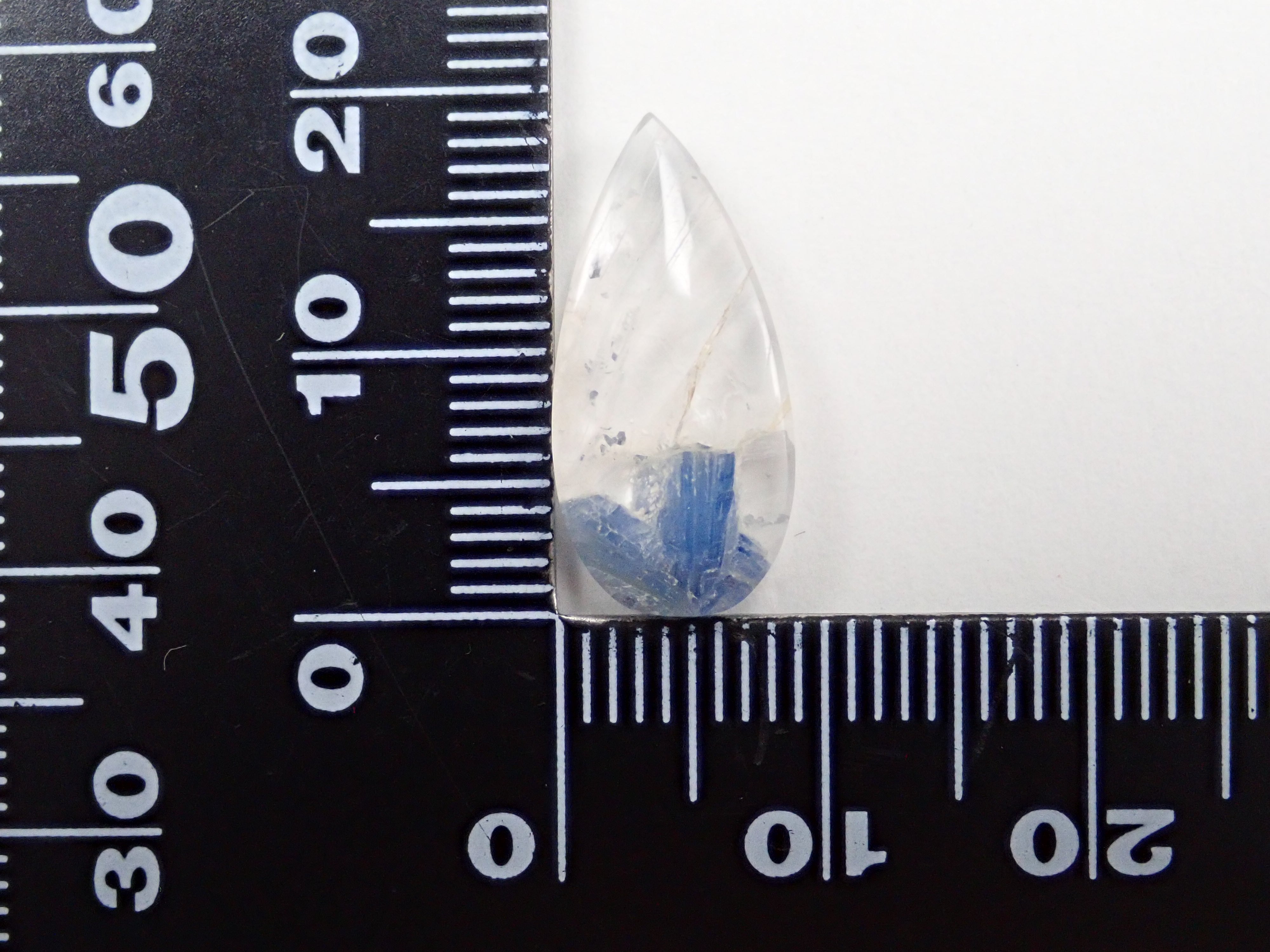 ブラジル産カイヤナイトインクォーツ 4.770ctルース