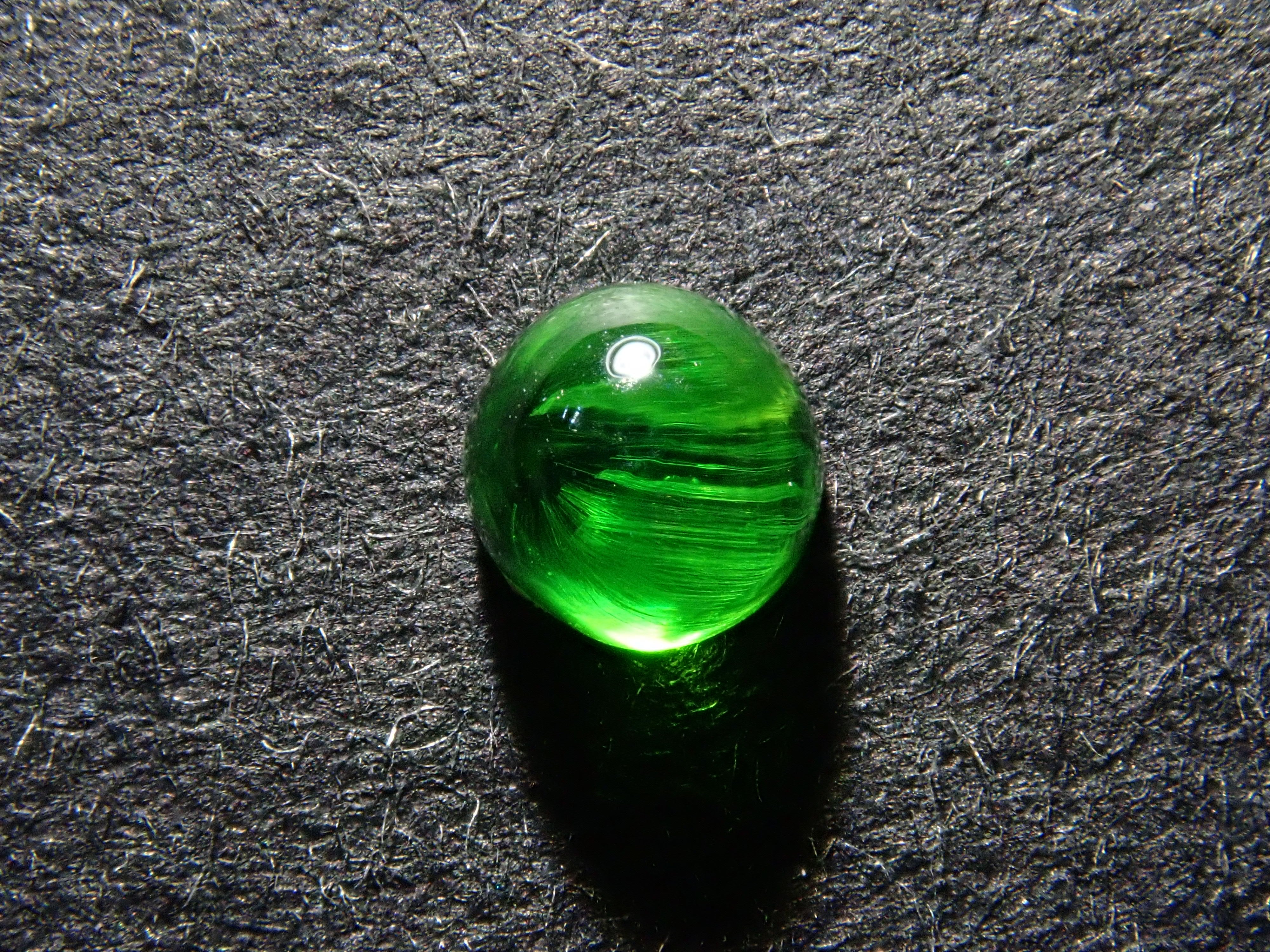 デマントイドガーネットキャッツアイ(ホーステール認む) 0.222ctルース