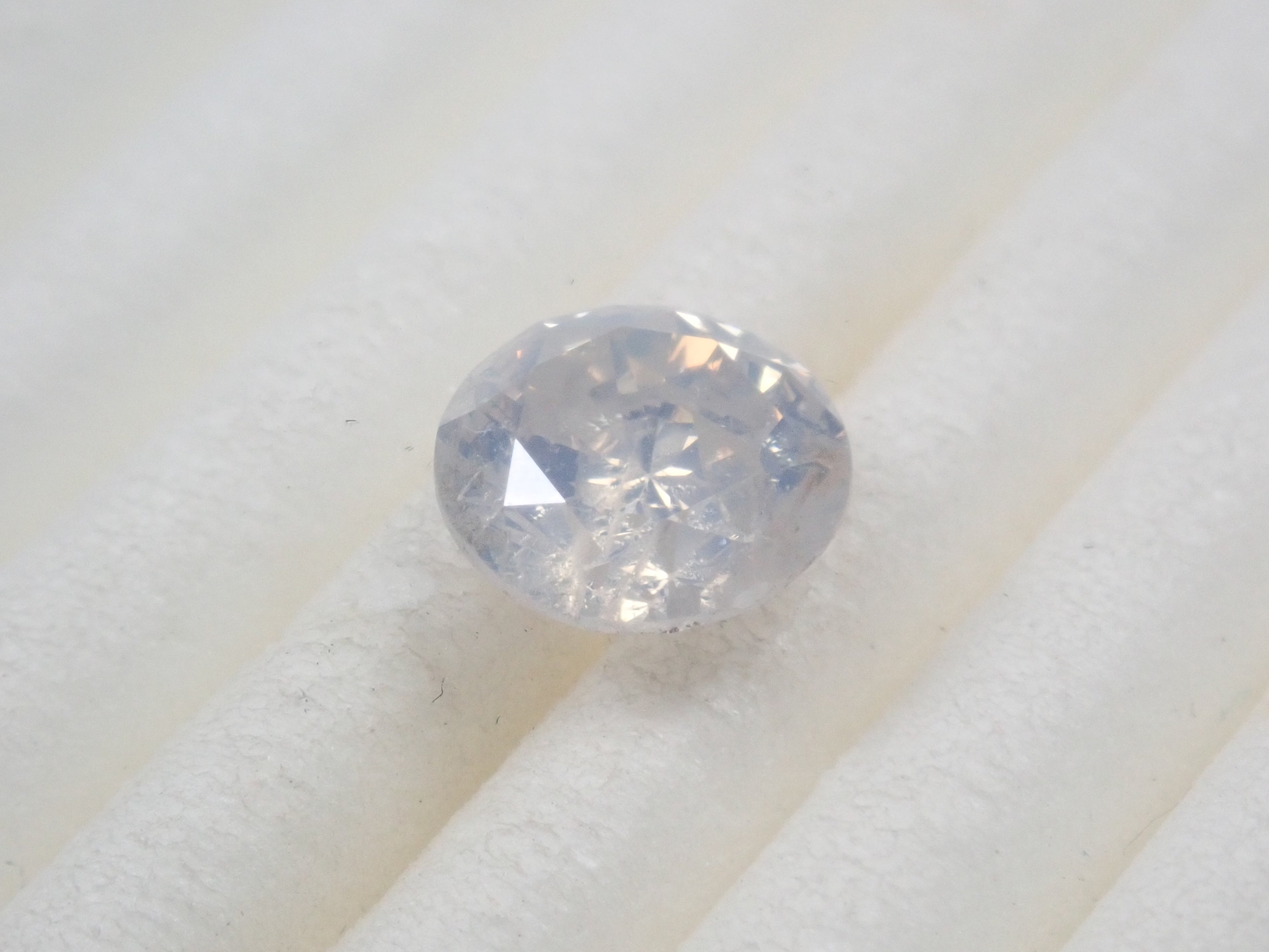 【抽選販売:10/31(金)10時am〆】ホワイトダイヤモンド 6.2mm/0.988ctルース(FANCY WHITE, I2)