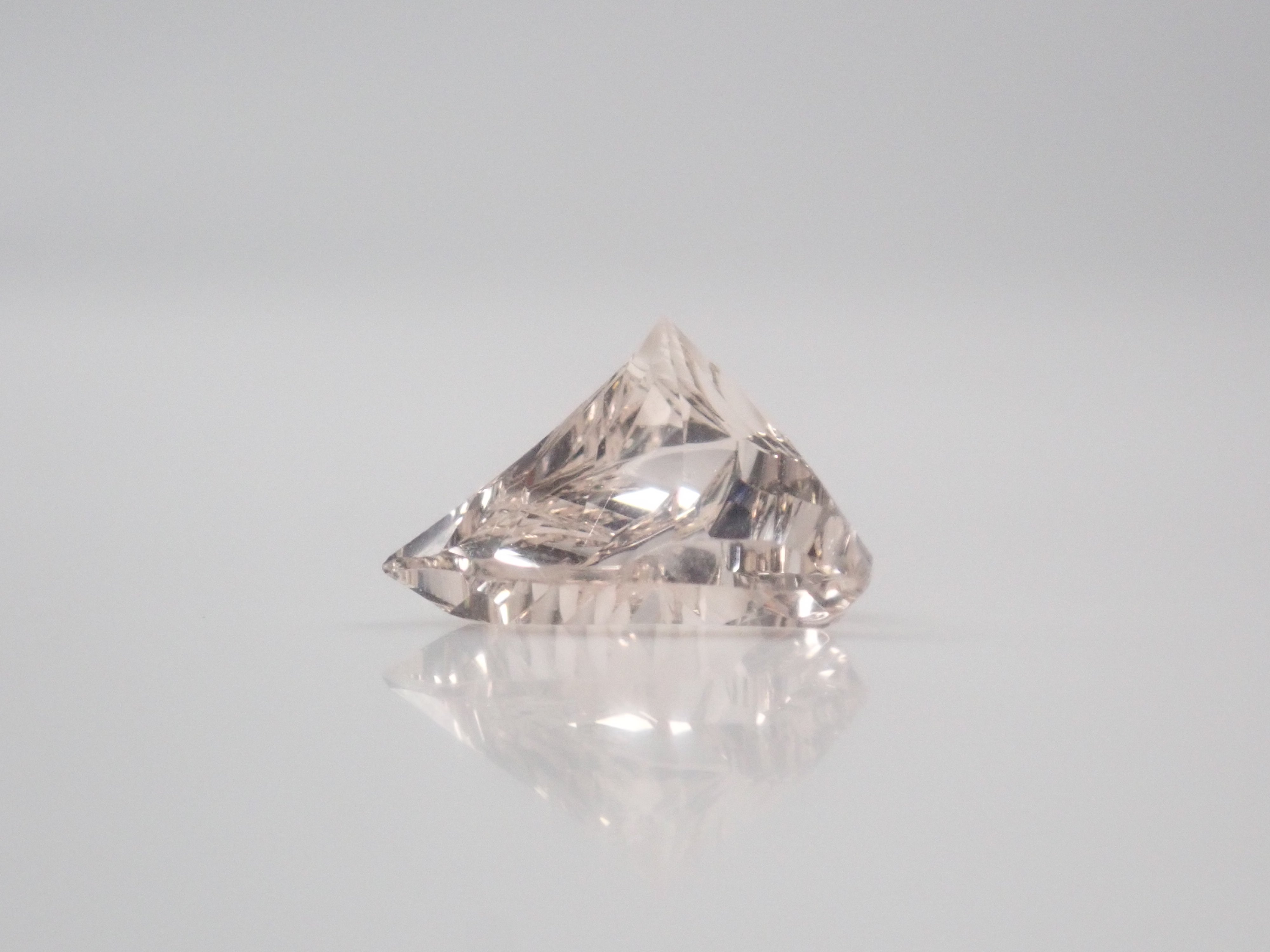 【11/2 22時販売開始】《限定10石》甲州貴石切子(桜切子)のスカイブルートパーズ8.16ctなどが当たる11月誕生石トパーズガチャ💎《複数購入割引有》