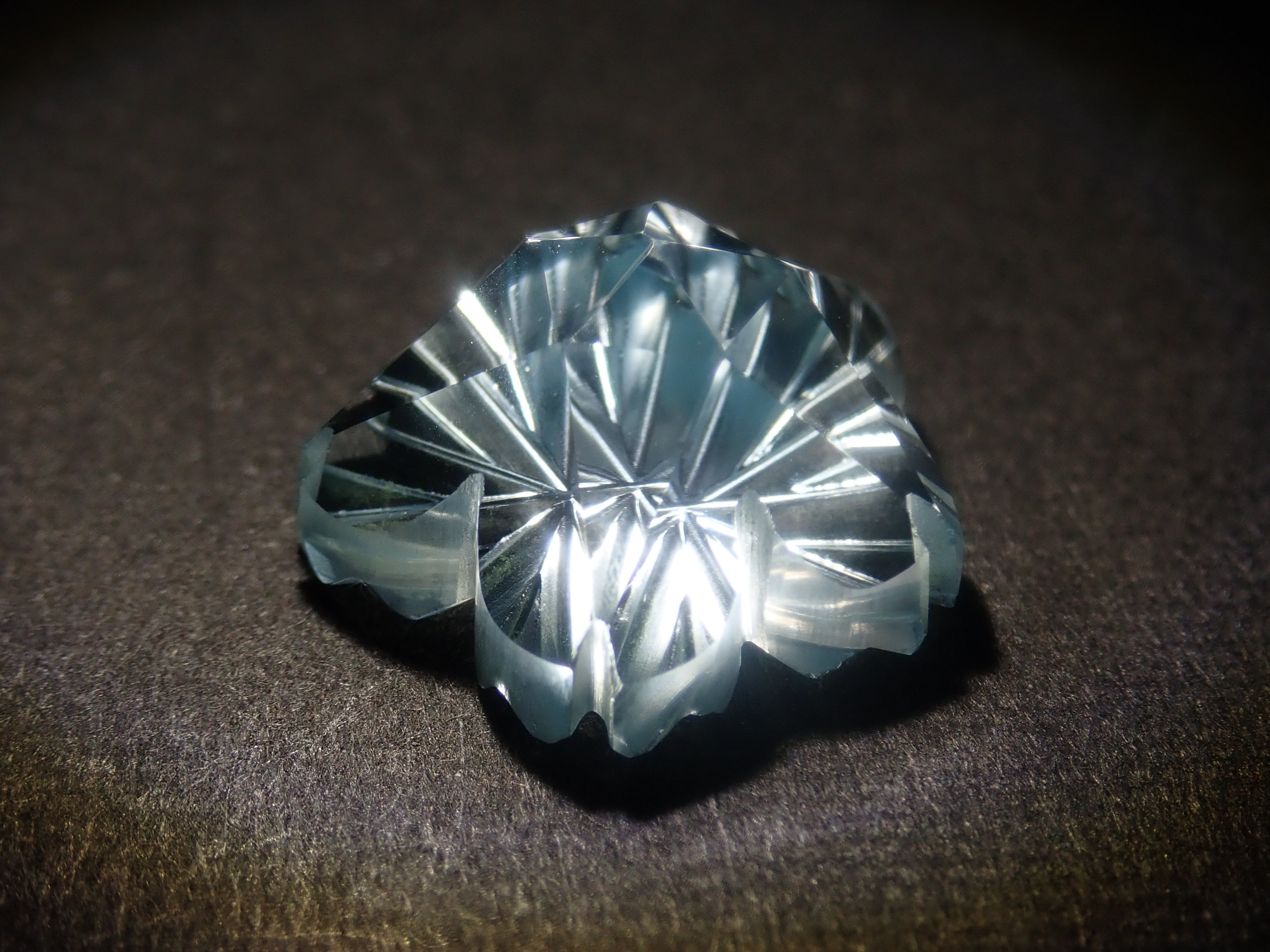 【11/2 22時販売開始】《限定10石》甲州貴石切子(桜切子)のスカイブルートパーズ8.16ctなどが当たる11月誕生石トパーズガチャ💎《複数購入割引有》