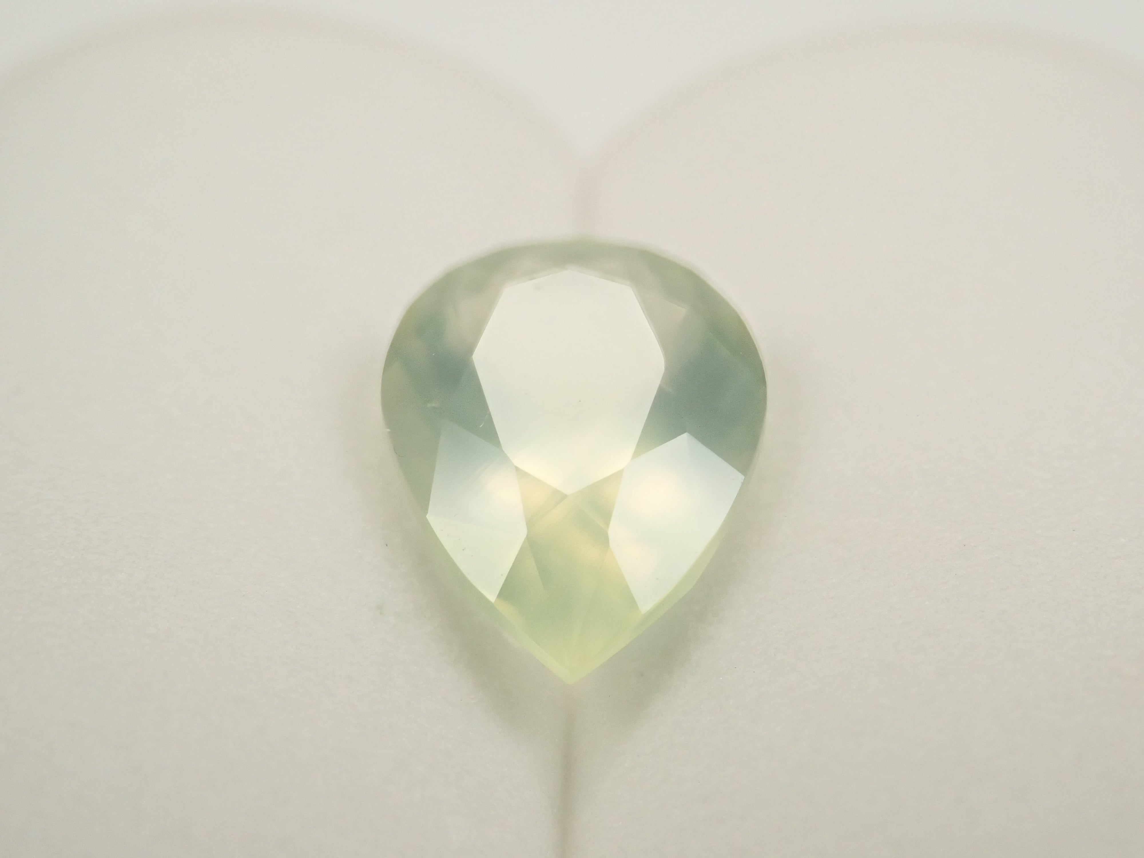 【11/7 22時販売】オーストラリア産プレーナイト 3.751ctルース