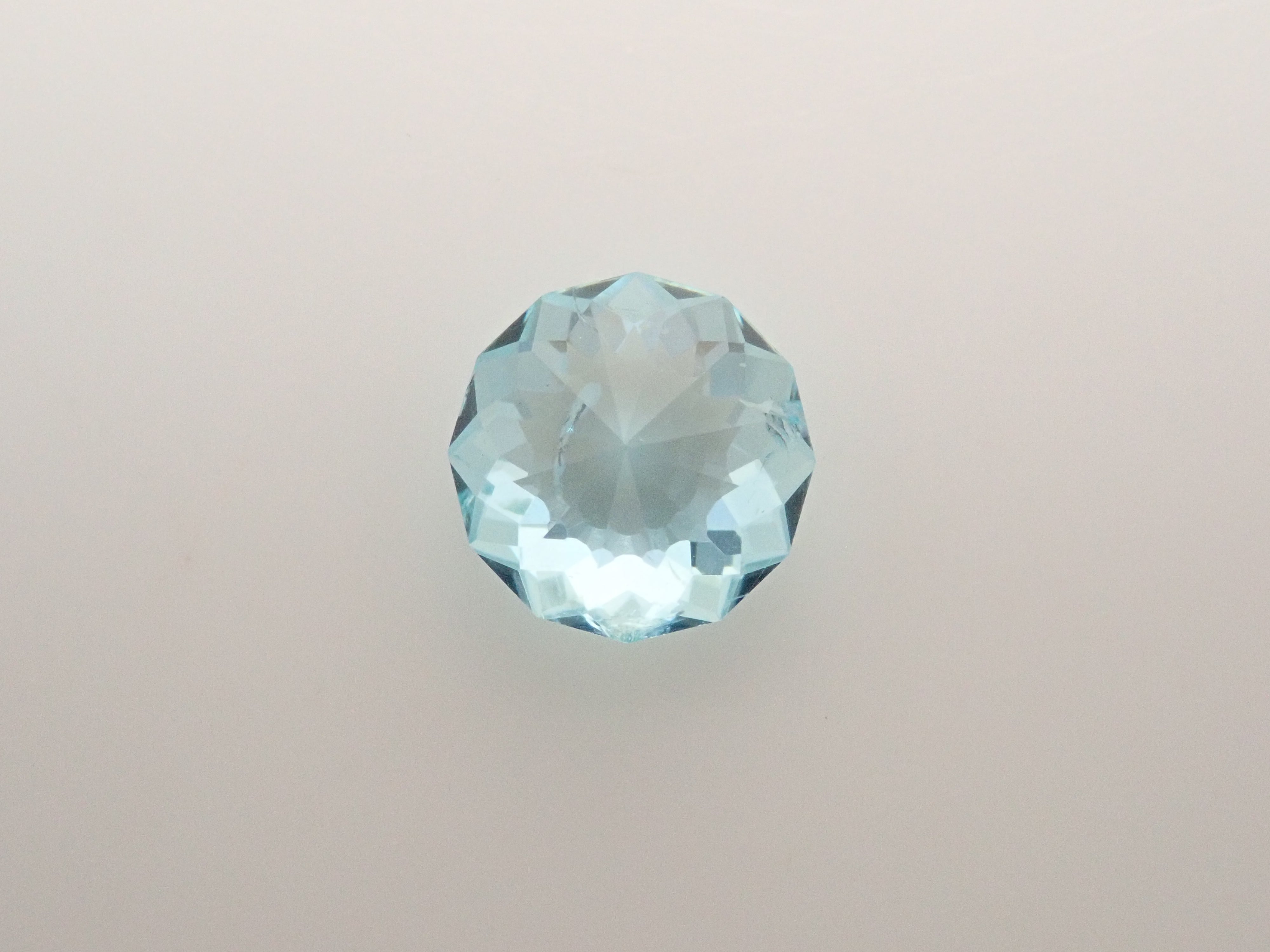 【11/7 22時販売】マダガスカル産アパタイト 6.0mm/0.901ctルース