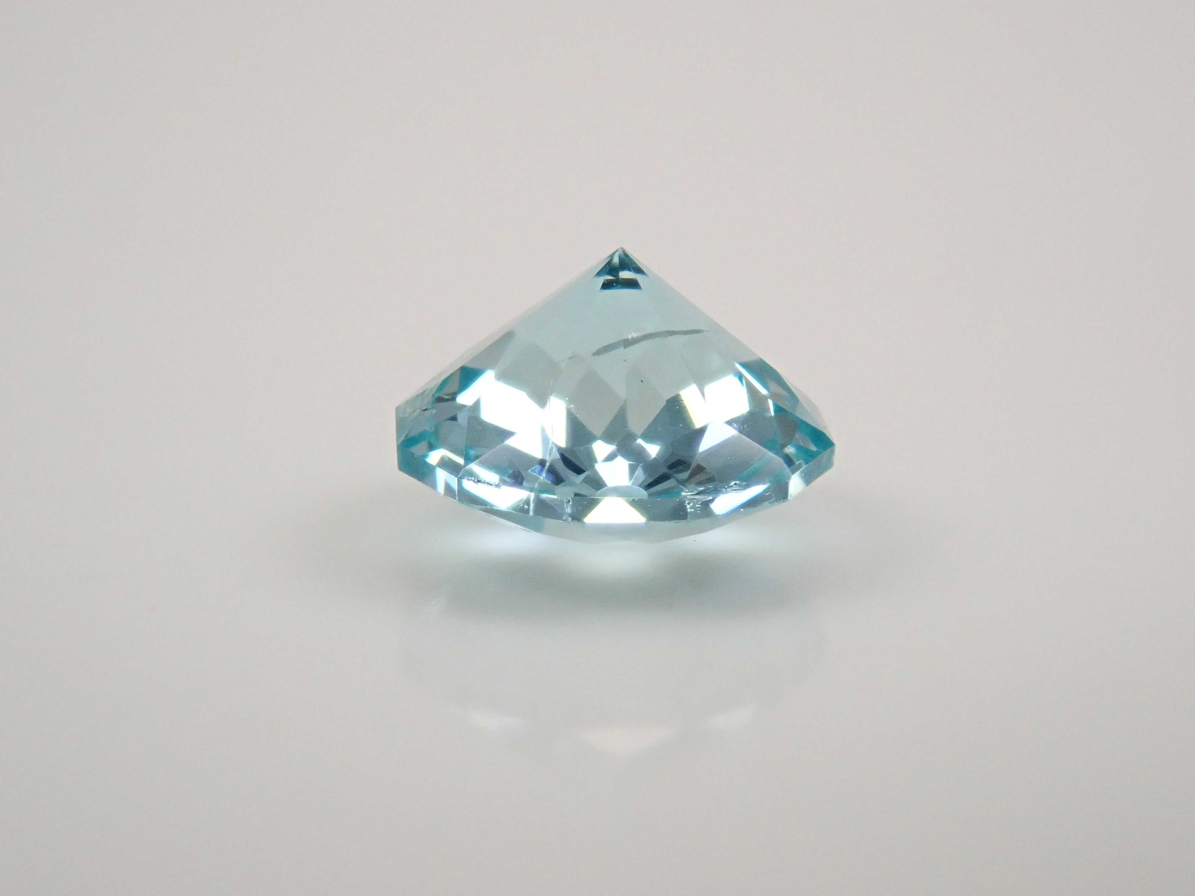 【11/7 22時販売】マダガスカル産アパタイト 6.0mm/0.901ctルース