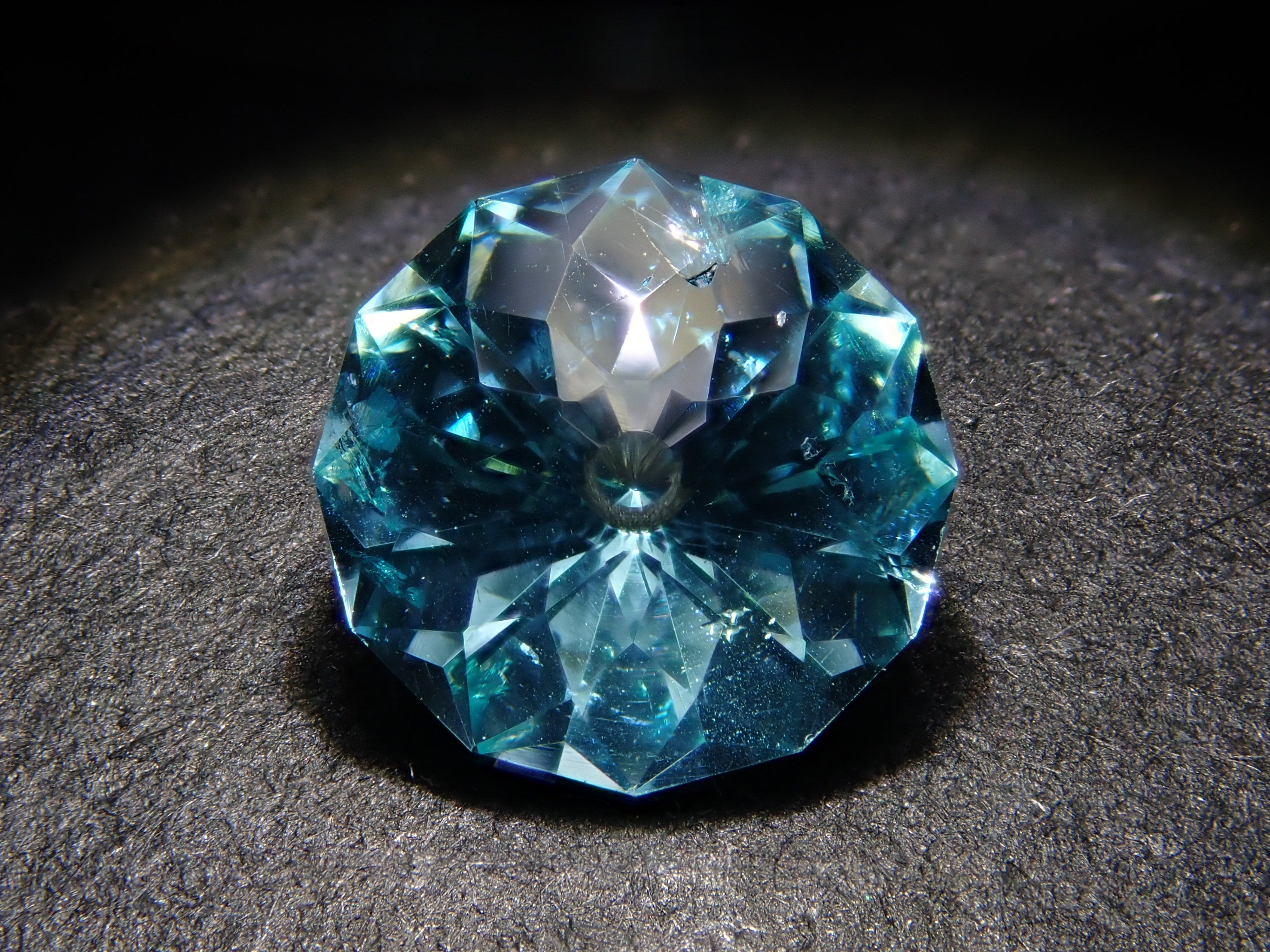 【11/7 22時販売】マダガスカル産アパタイト 6.0mm/0.901ctルース