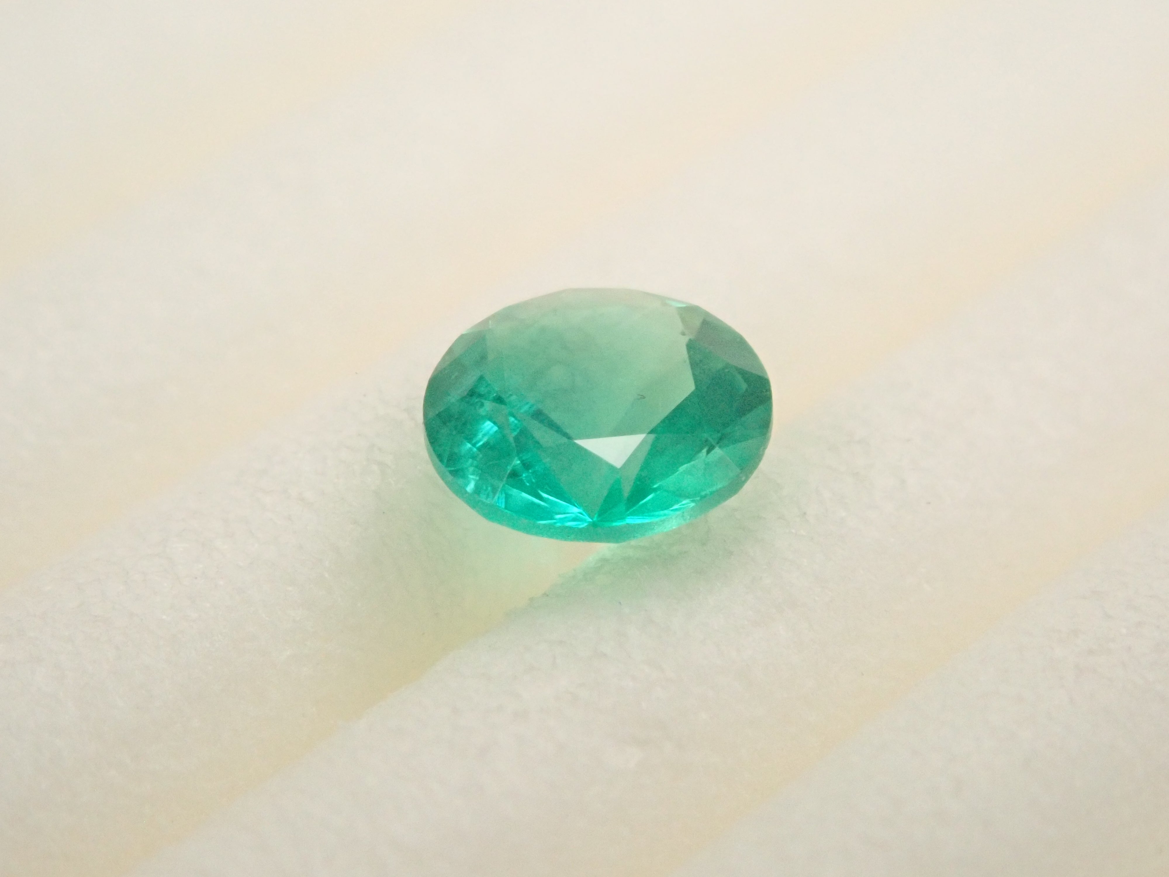 【11/7 22時販売】コロンビア産エメラルド 3.9mm/0.200ctルース