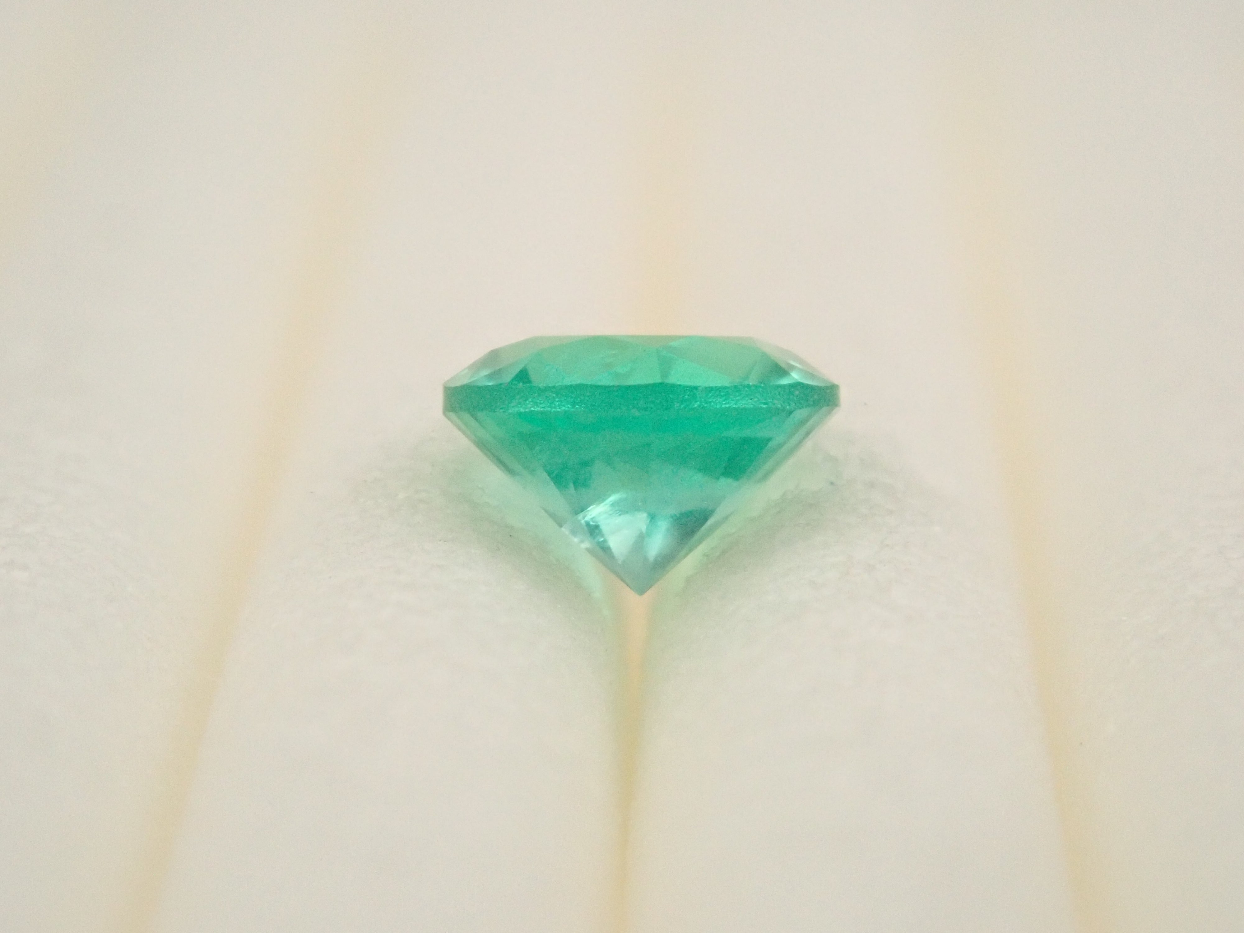 【11/7 22時販売】コロンビア産エメラルド 3.9mm/0.200ctルース