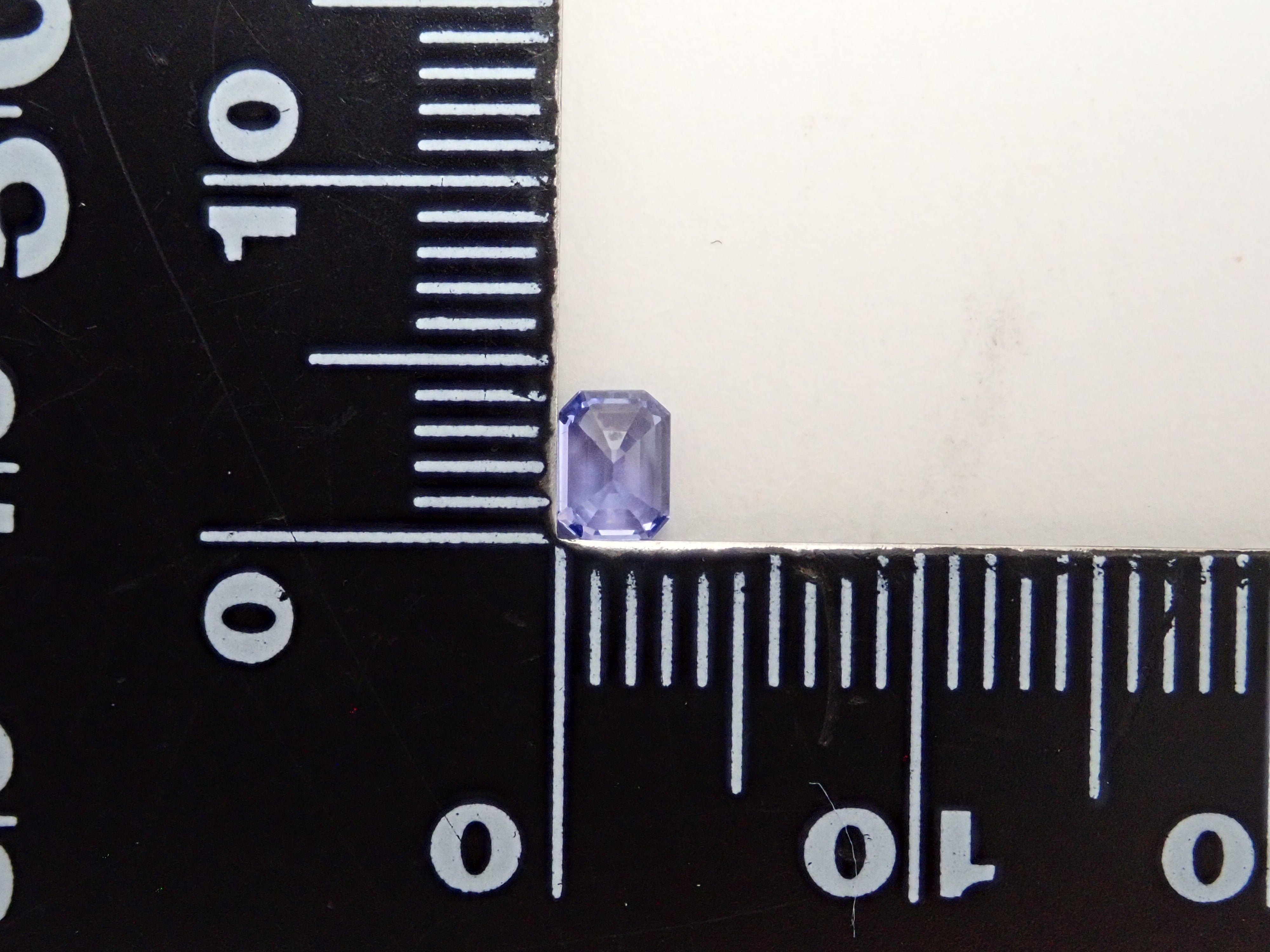 【11/7 22時販売】ヴァイオレットサファイア 0.310ctルース