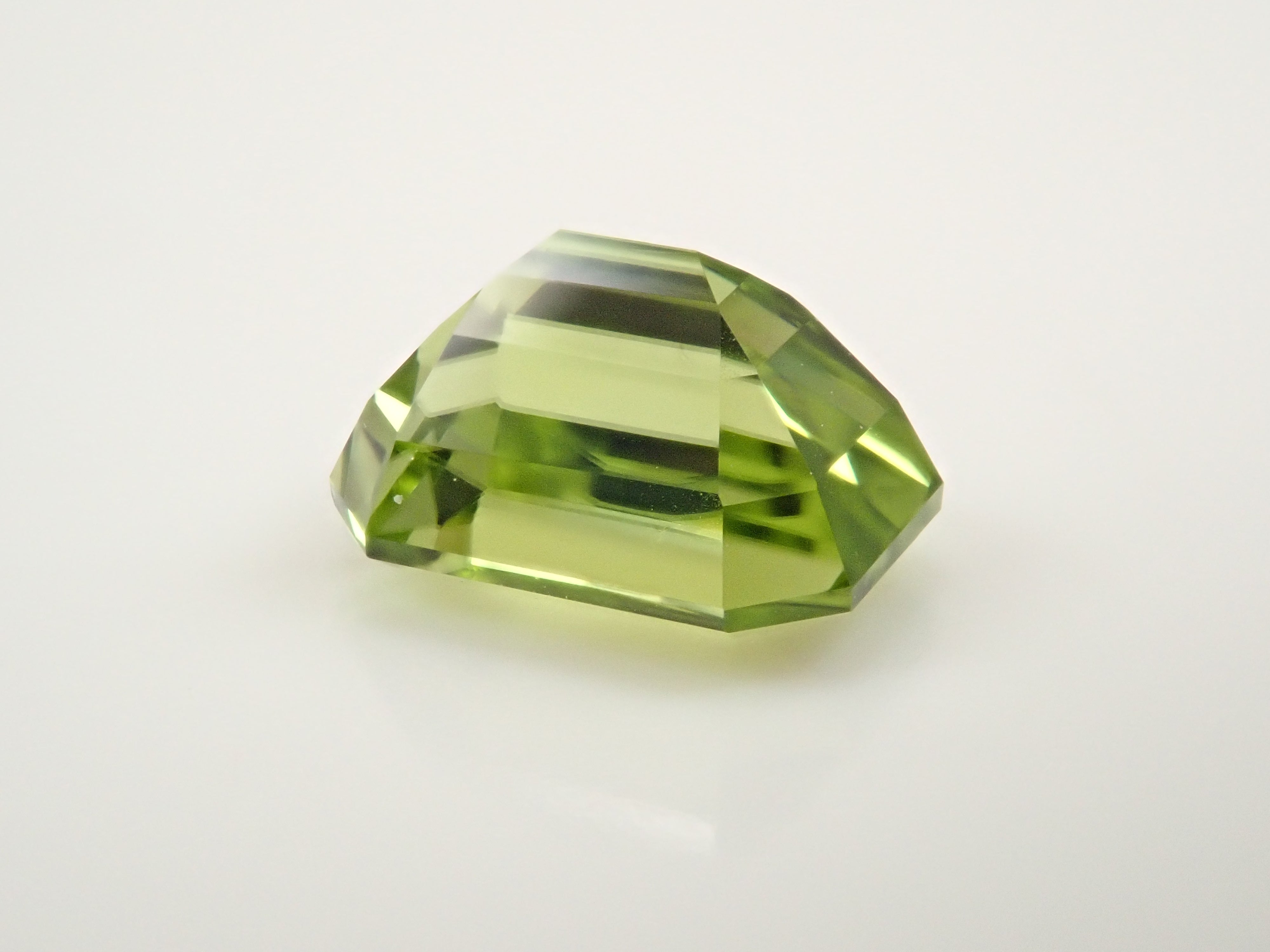 【11/5 22時販売】パキスタン産ペリドット 1.176ctルース