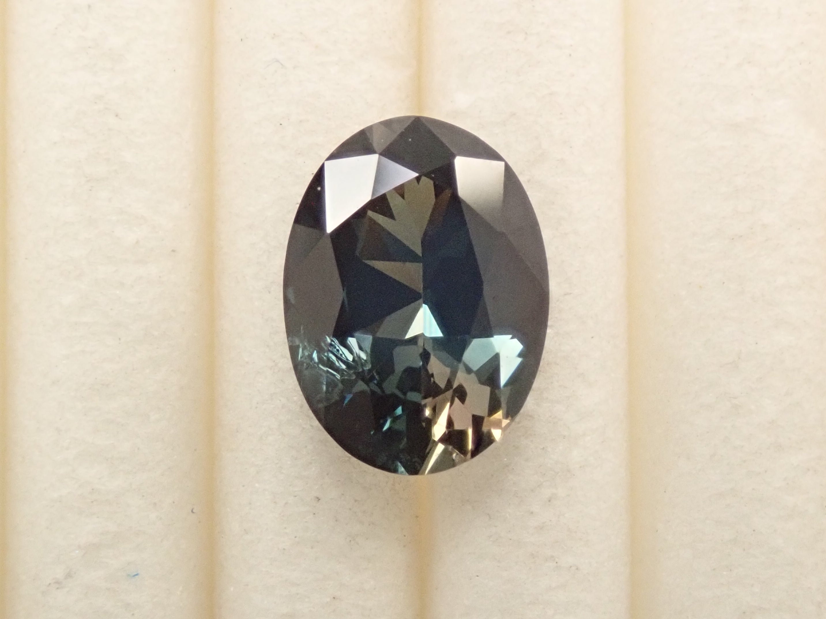 【11/1 22時販売】スリランカ産サファリン 0.738ctルース