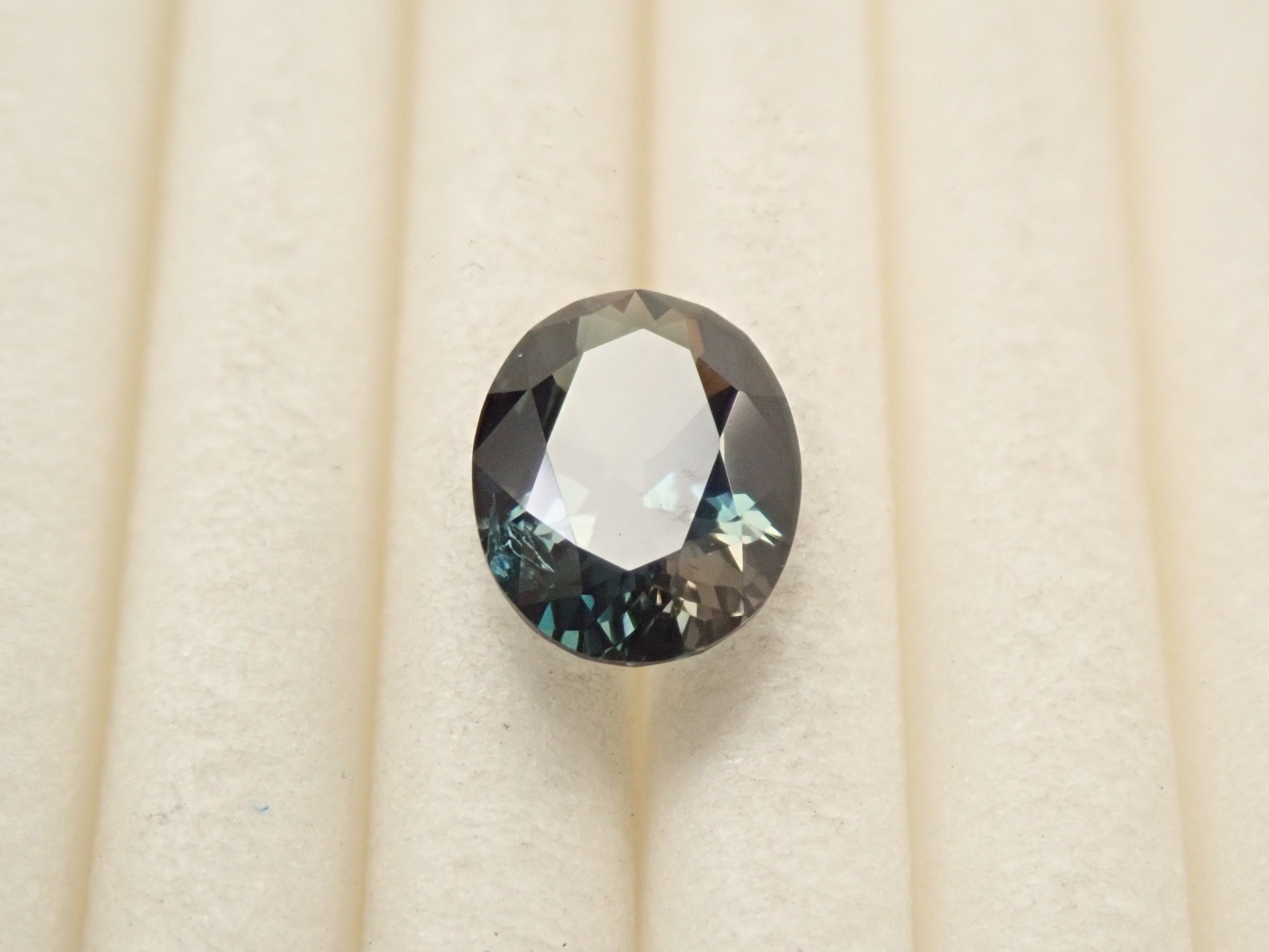 【11/1 22時販売】スリランカ産サファリン 0.738ctルース