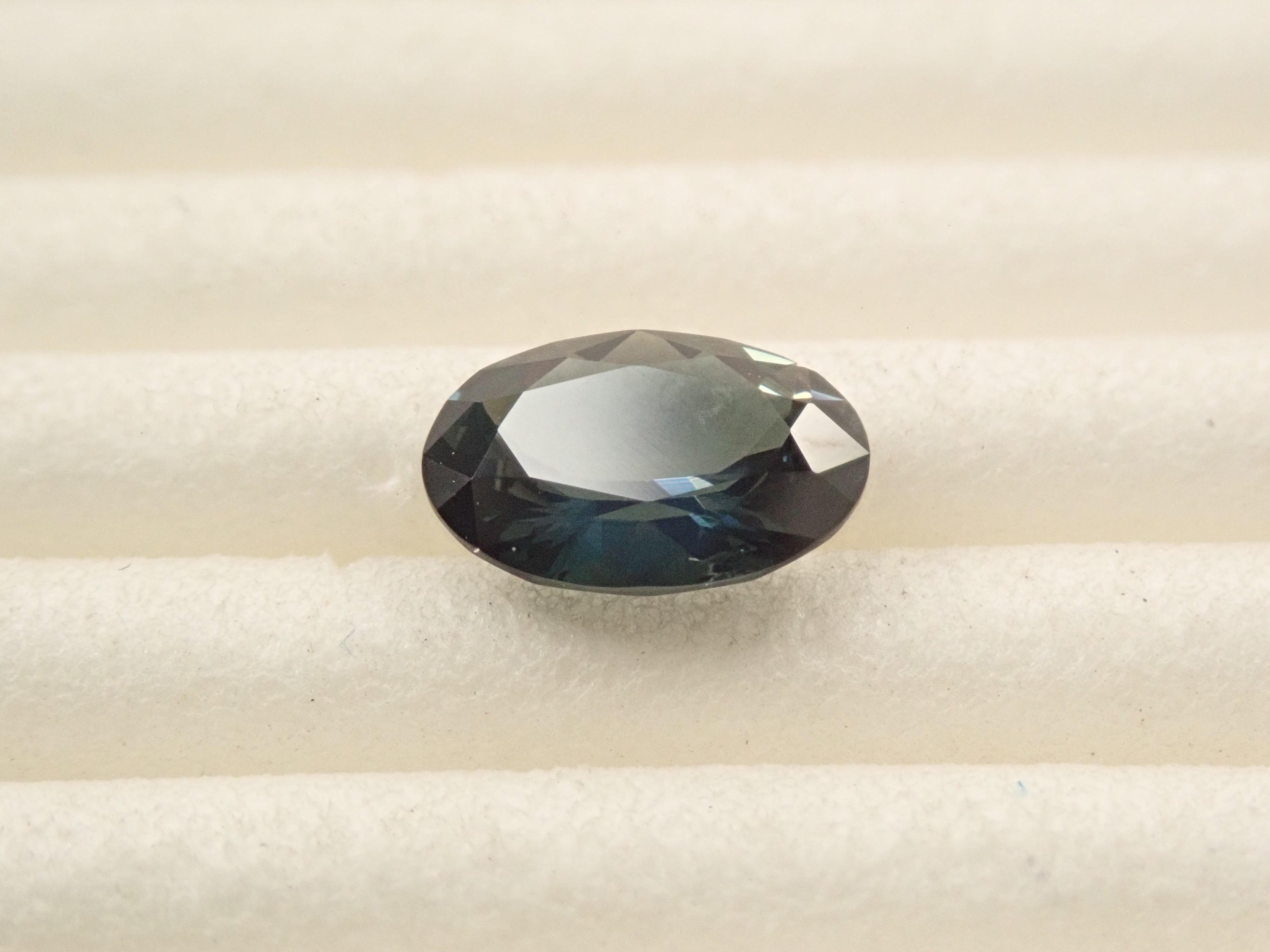 【11/1 22時販売】スリランカ産サファリン 0.738ctルース