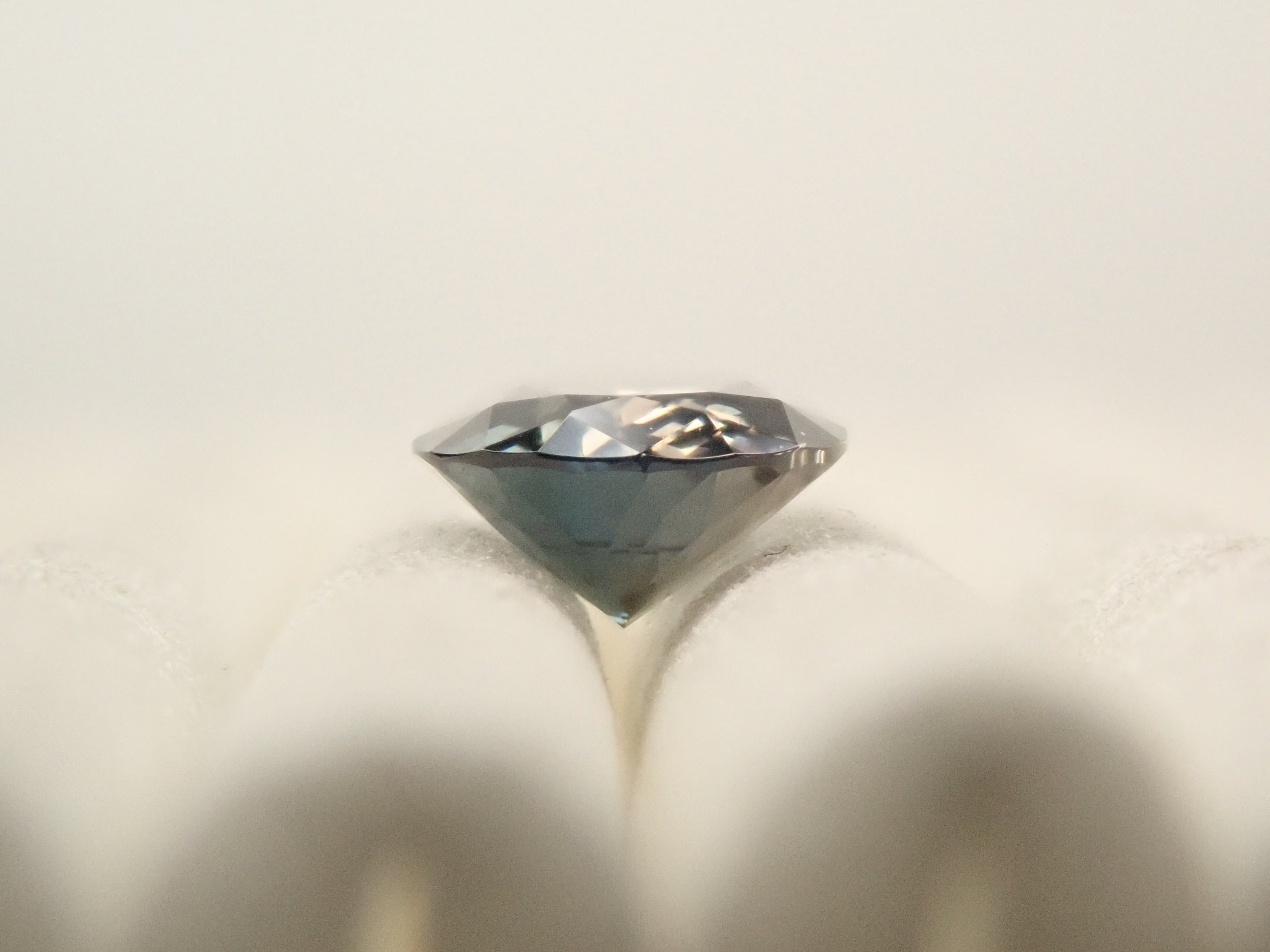 【11/1 22時販売】スリランカ産サファリン 0.738ctルース