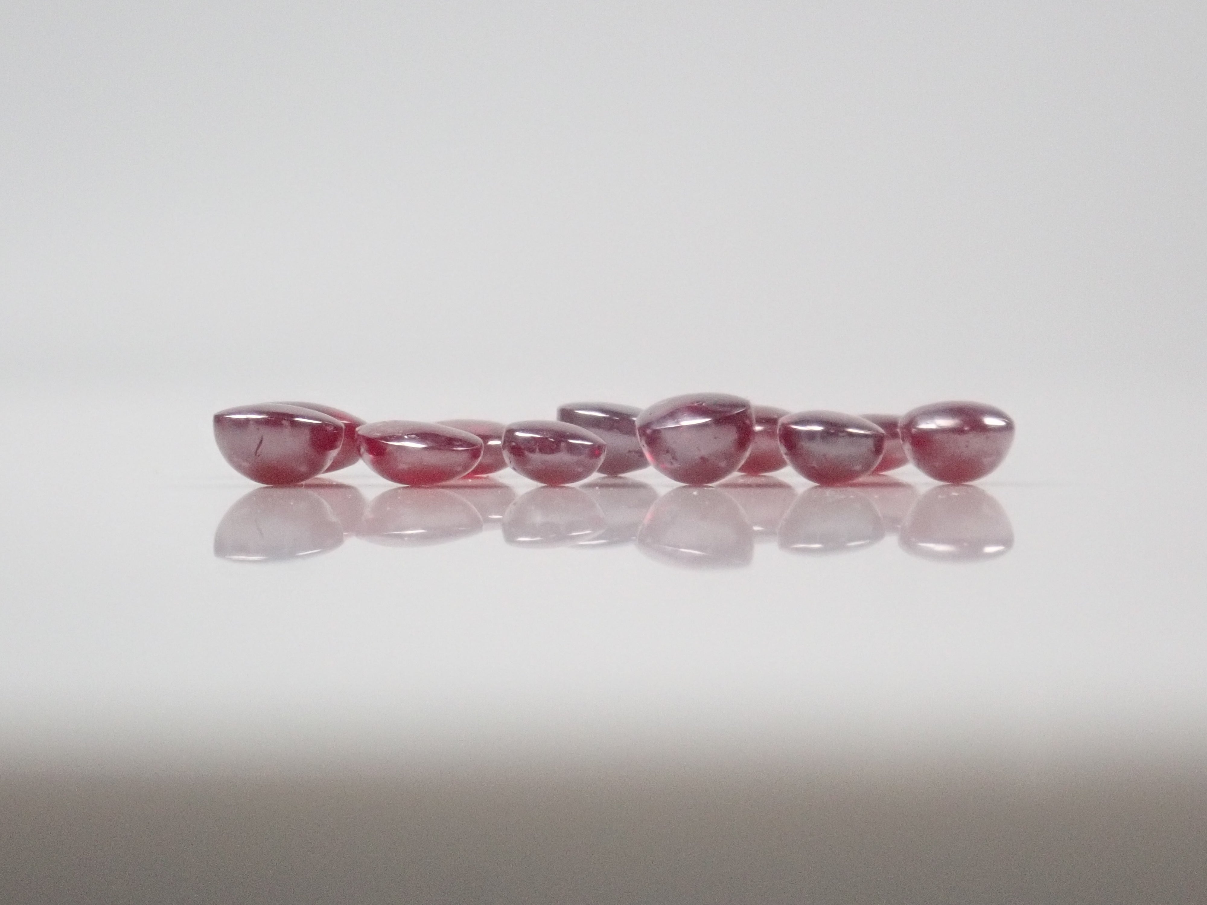 【11/2 22時販売】《限定11石》中国産シンシャ・辰砂(全石鑑別書付き,平均0.77ct,カボションカット)1石ルース《複数購入割引有》