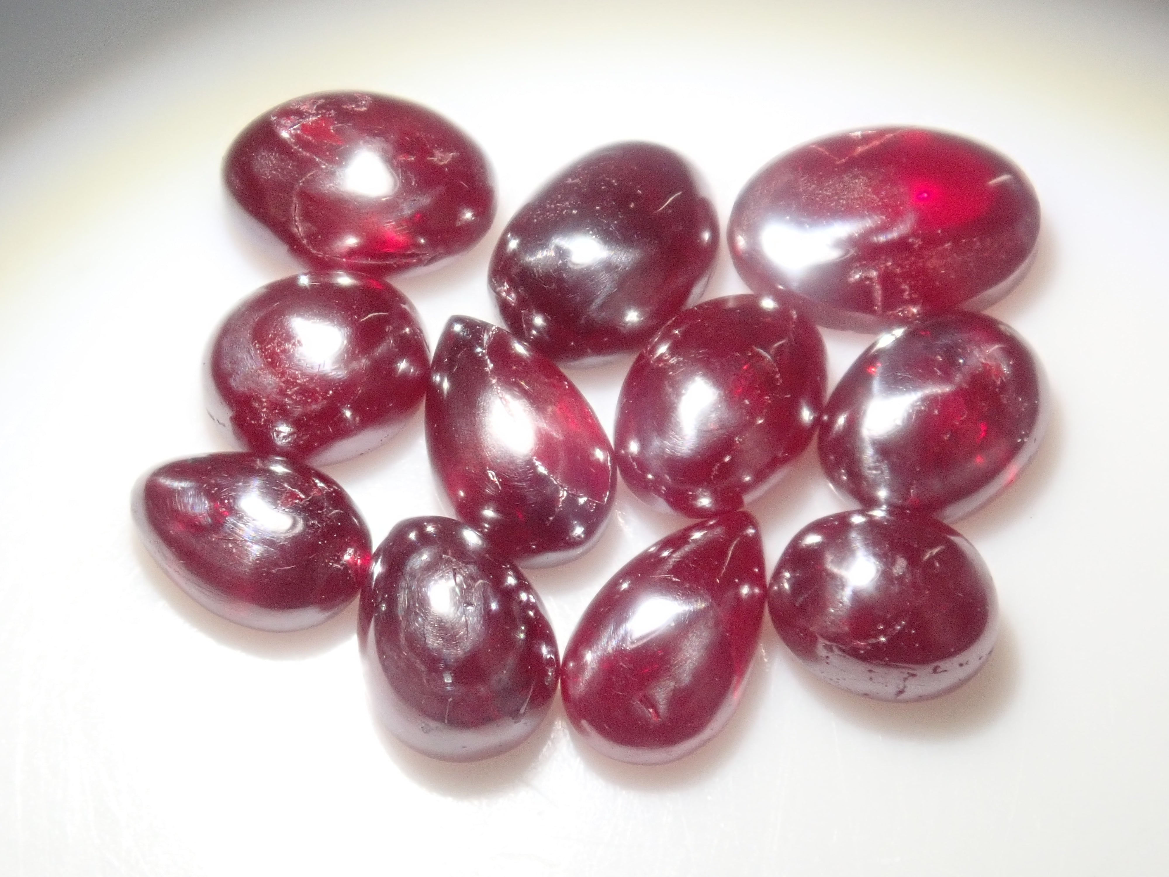 【11/2 22時販売】《限定11石》中国産シンシャ・辰砂(全石鑑別書付き,平均0.77ct,カボションカット)1石ルース《複数購入割引有》