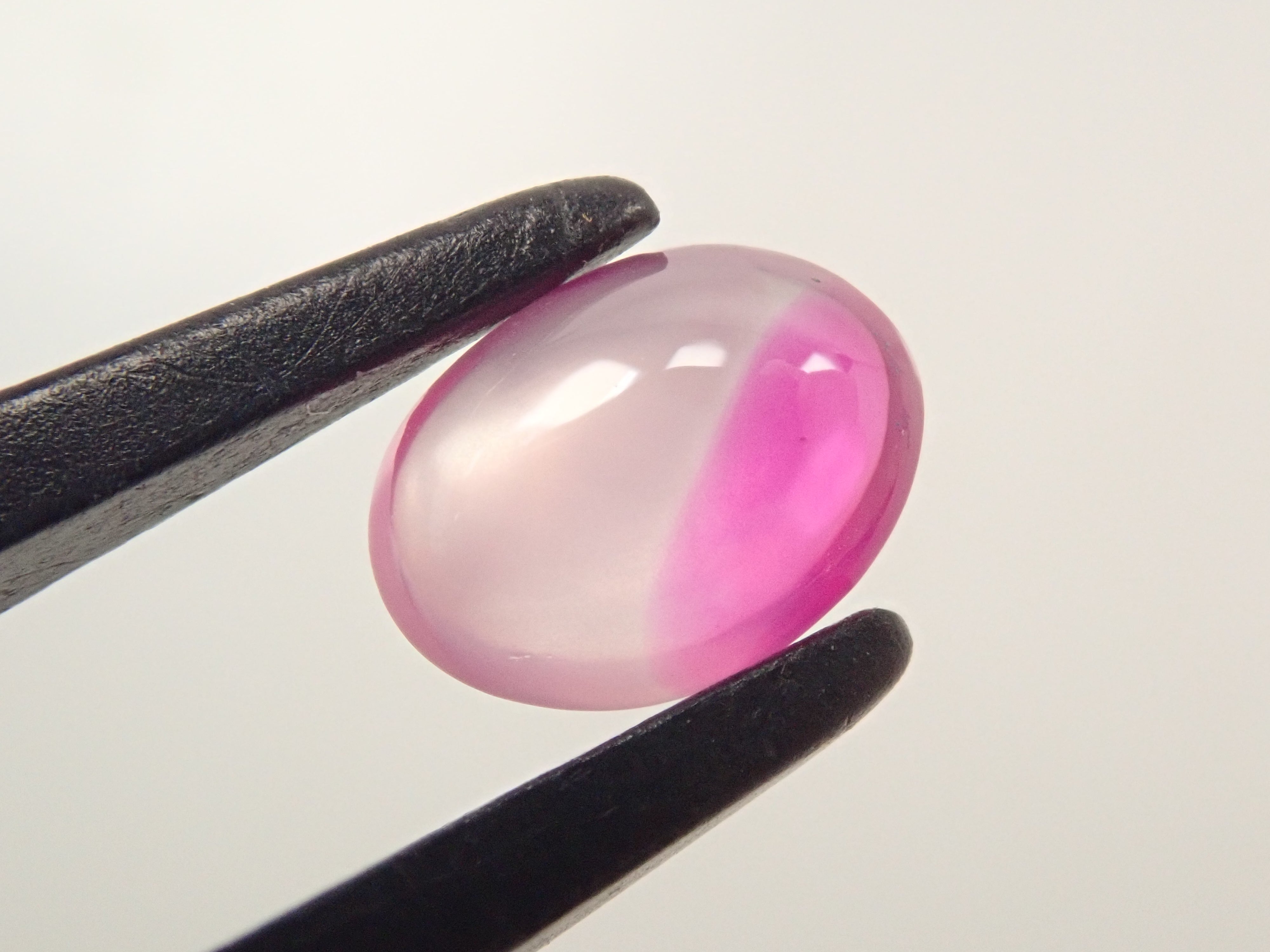 【11/3 22時販売】ミャンマー産バイカラースターサファイア 0.640ctルース