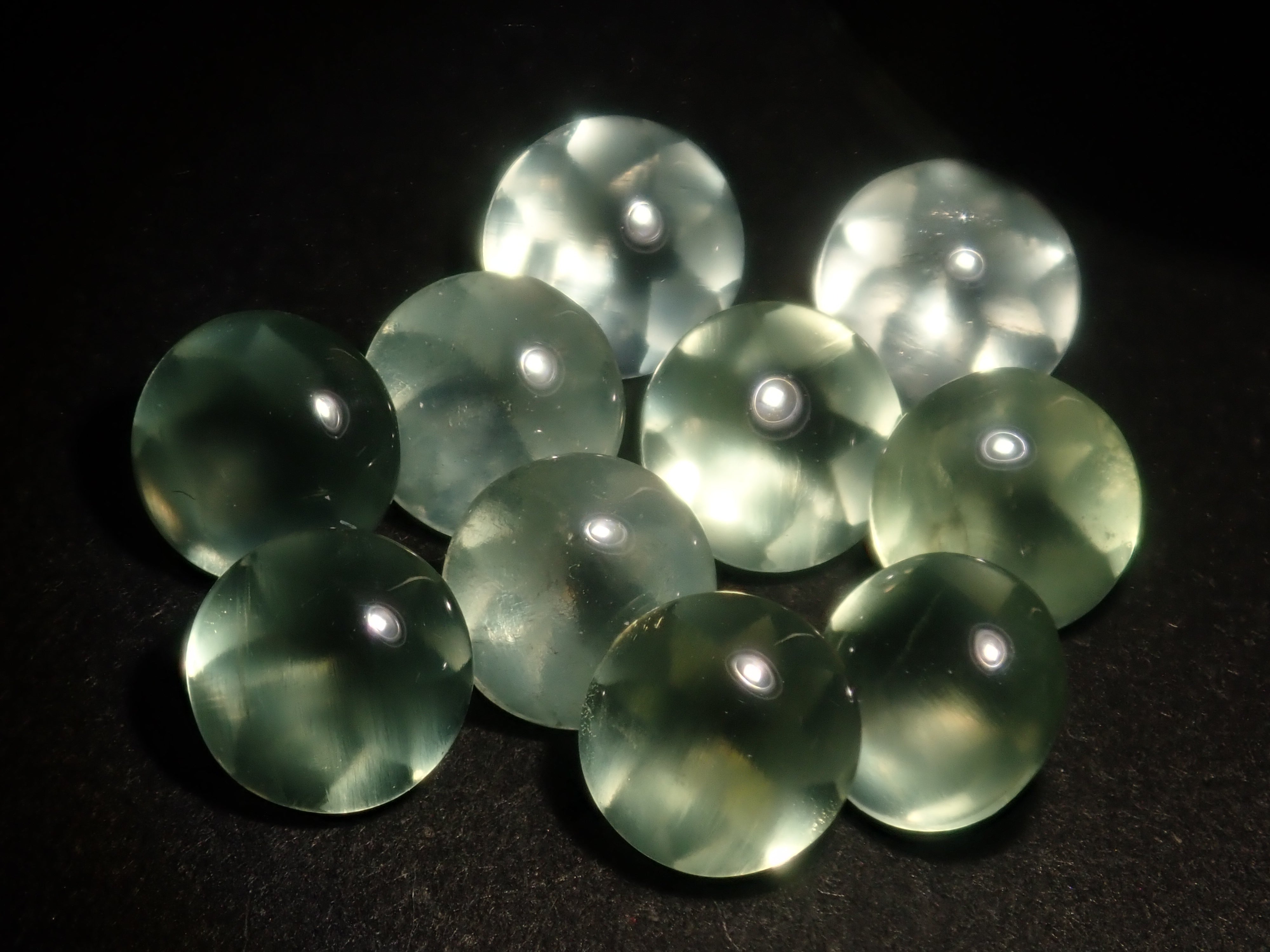 【11/3 22時販売】《限定10石》山本武氏作品ガチャ(ファイヤーフラワーカットなど,おまけに山本氏研磨プレーナイト付き)1石ルース💎《複数購入割引有》