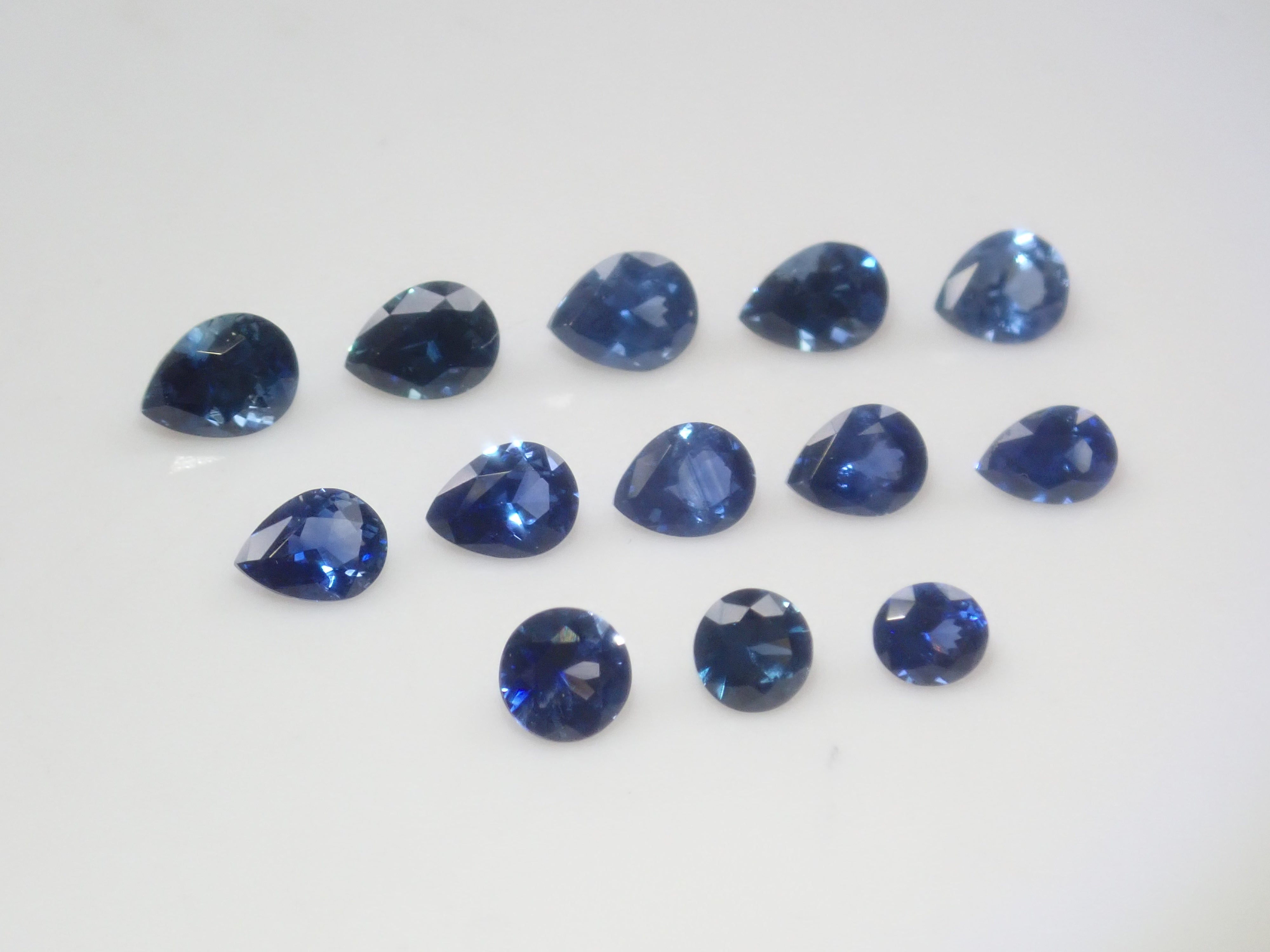 【11/3 22時販売】《限定15石》非加熱ロイヤルブルーサファイア2石(AIGS鑑別書付き)が当たるブルーサファイアガチャ《複数購入割引有》