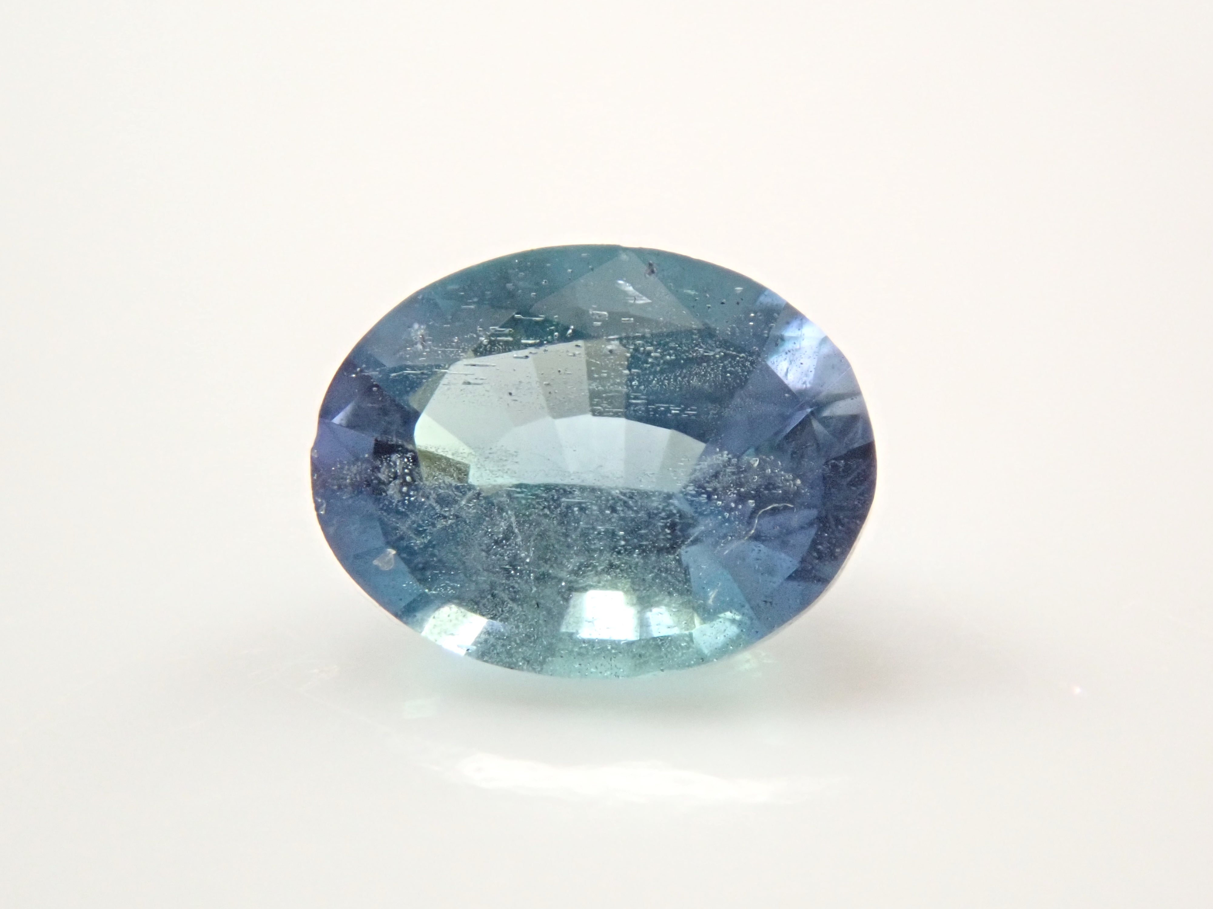 タンザニア産コーネルピン 0.241ctルース