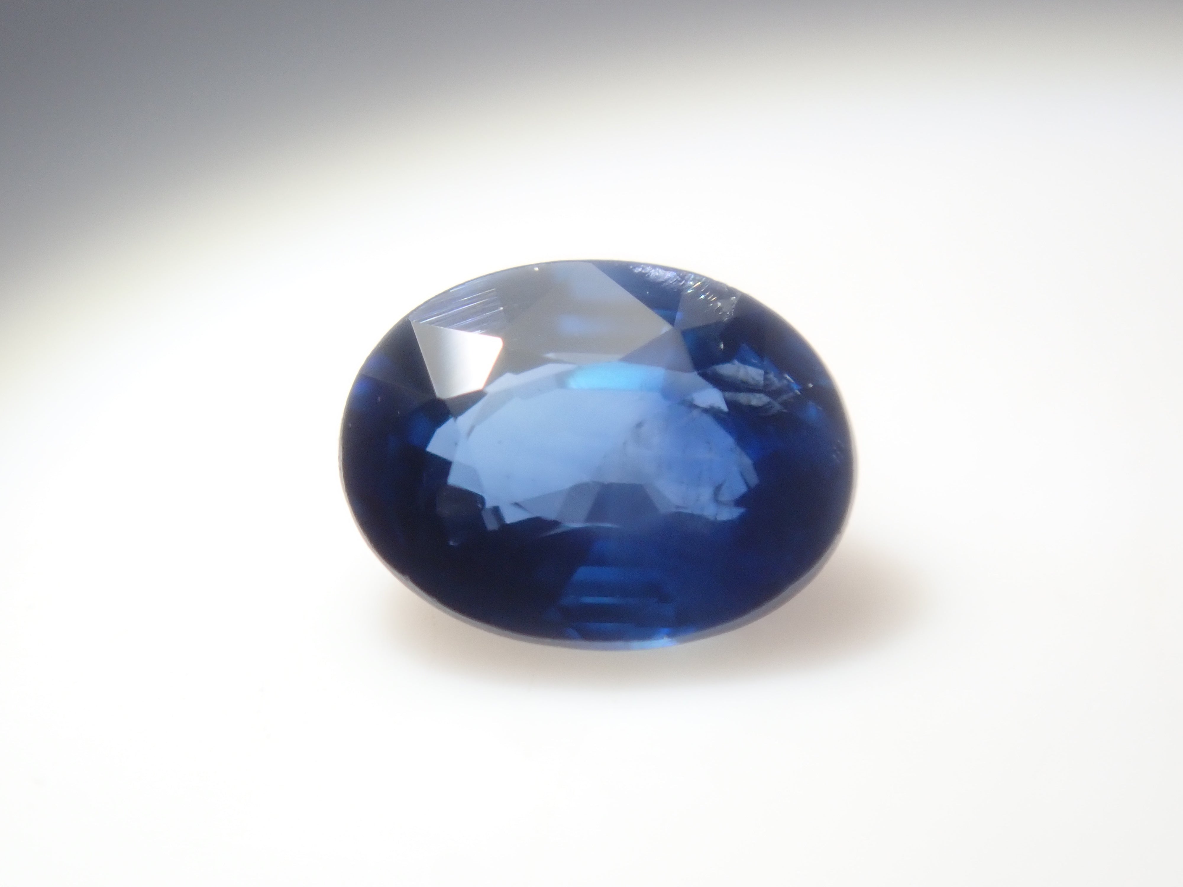 【11/3 22時販売】《限定15石》非加熱ロイヤルブルーサファイア2石(AIGS鑑別書付き)が当たるブルーサファイアガチャ《複数購入割引有》