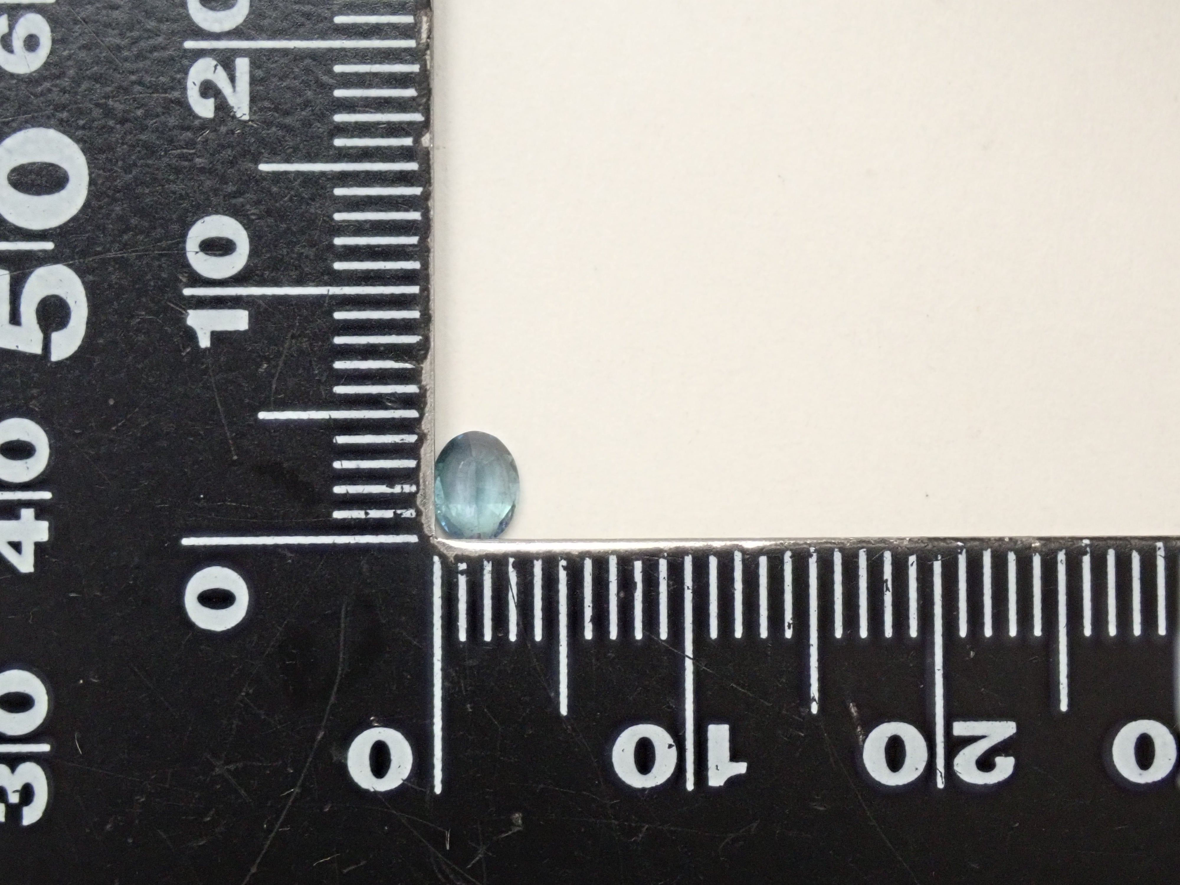 タンザニア産コーネルピン 0.241ctルース