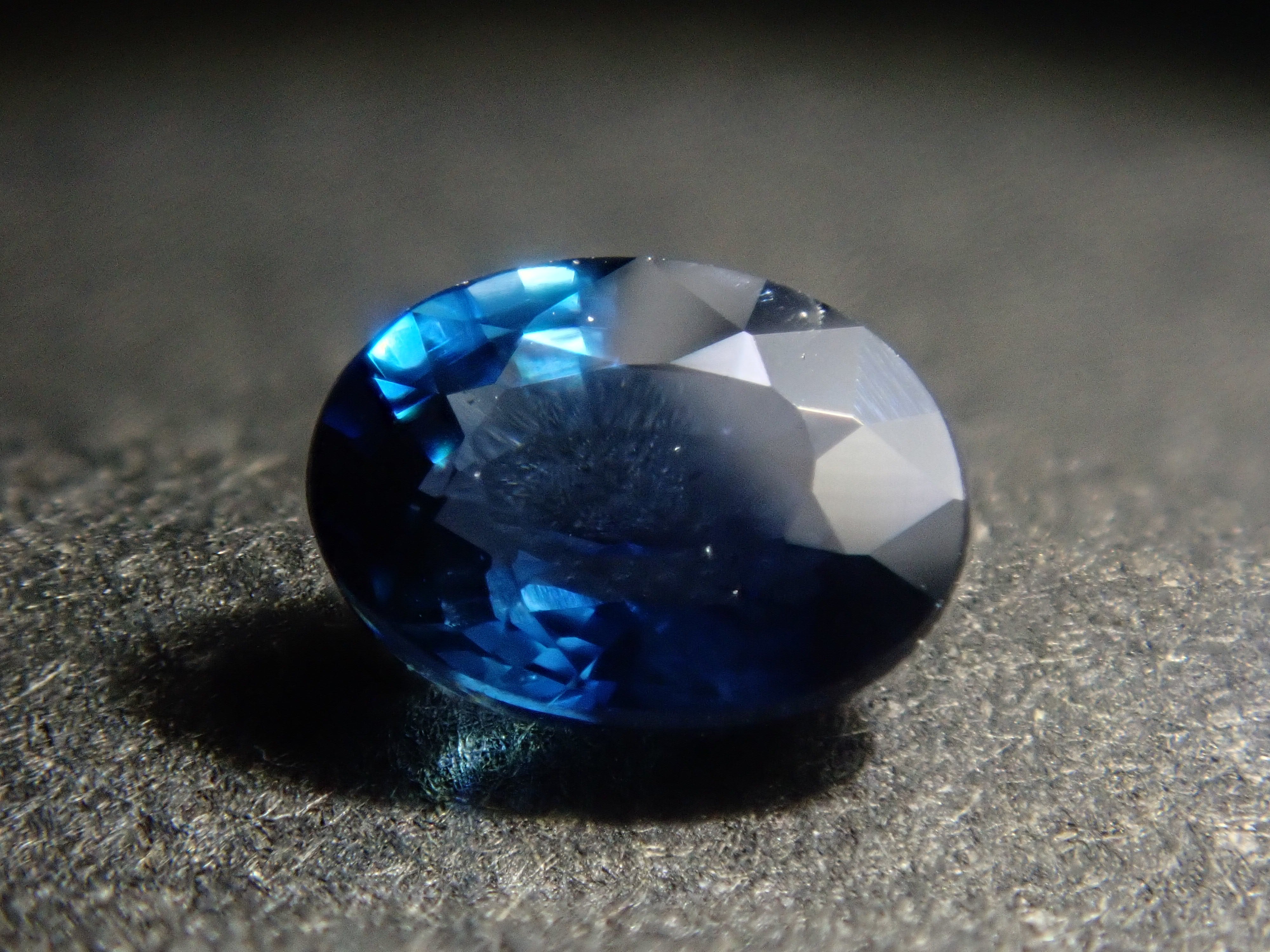 【11/3 22時販売】《限定15石》非加熱ロイヤルブルーサファイア2石(AIGS鑑別書付き)が当たるブルーサファイアガチャ《複数購入割引有》