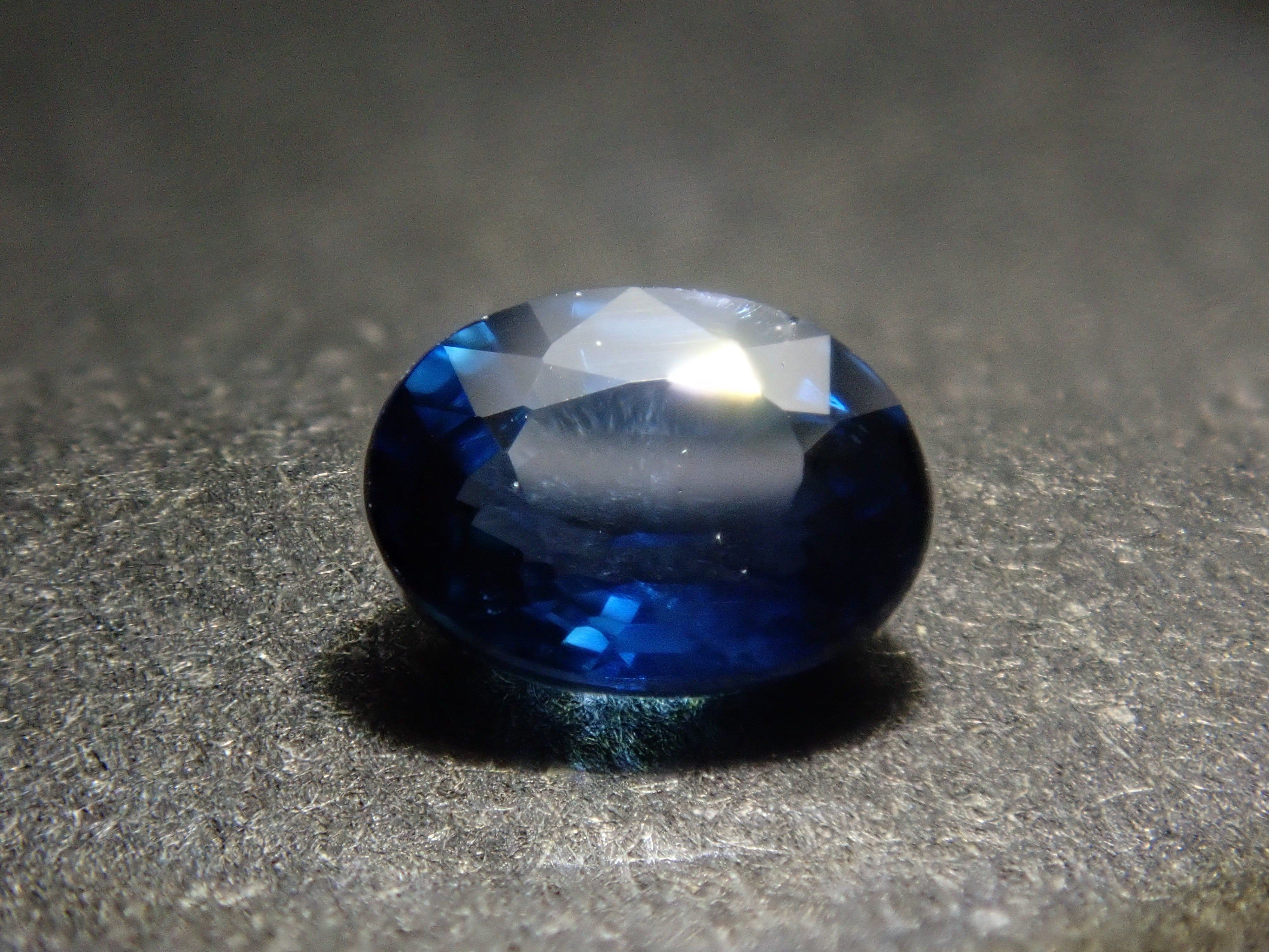 【11/3 22時販売】《限定15石》非加熱ロイヤルブルーサファイア2石(AIGS鑑別書付き)が当たるブルーサファイアガチャ《複数購入割引有》