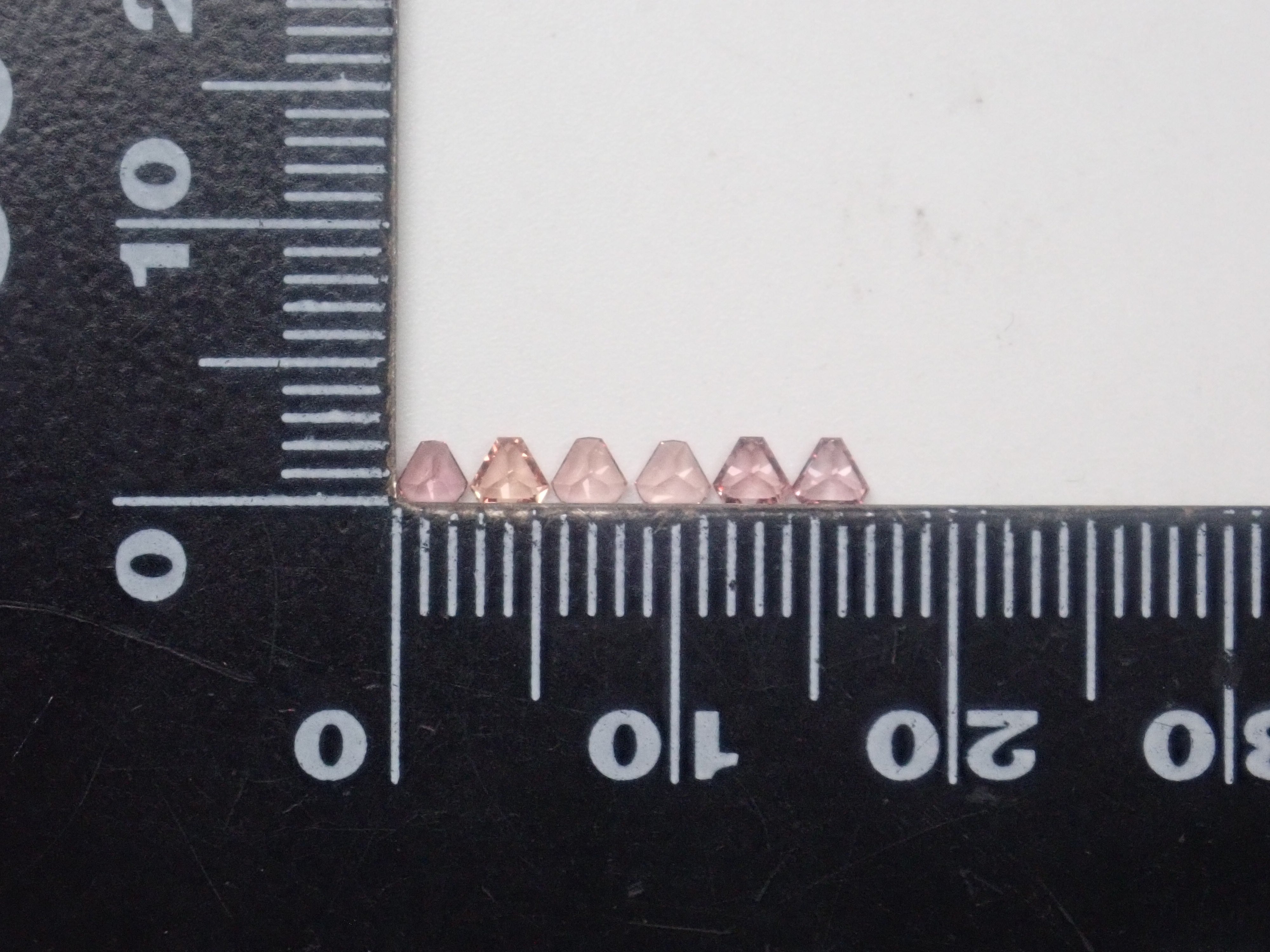 【11/3 22時販売】《限定15石》非加熱ロイヤルブルーサファイア2石(AIGS鑑別書付き)が当たるブルーサファイアガチャ《複数購入割引有》